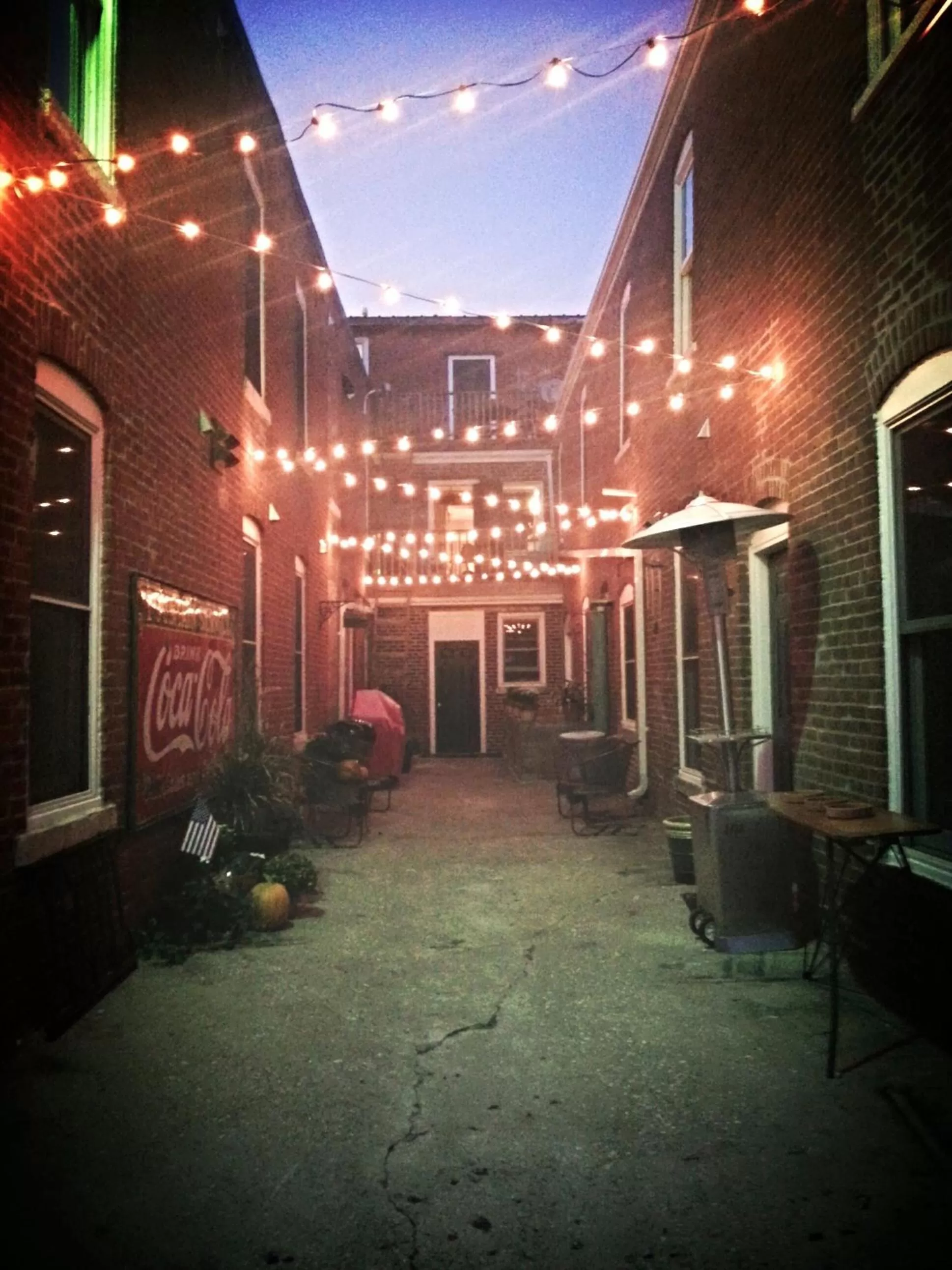 Facade/entrance in William Watson Hotel