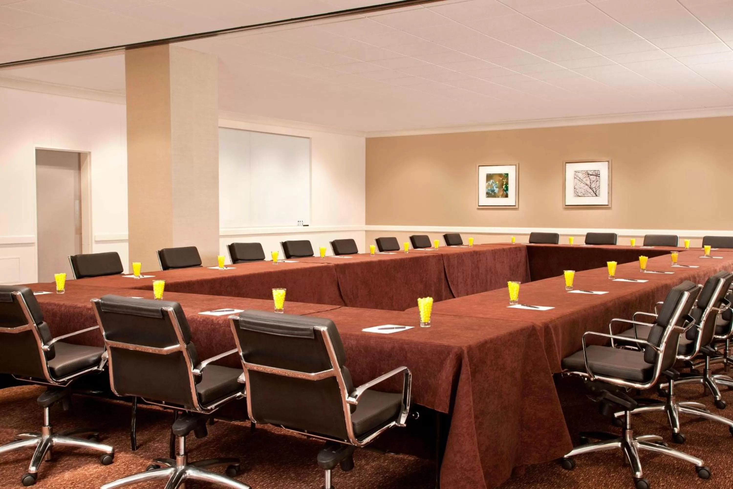 Meeting/conference room in The Westin O'Hare