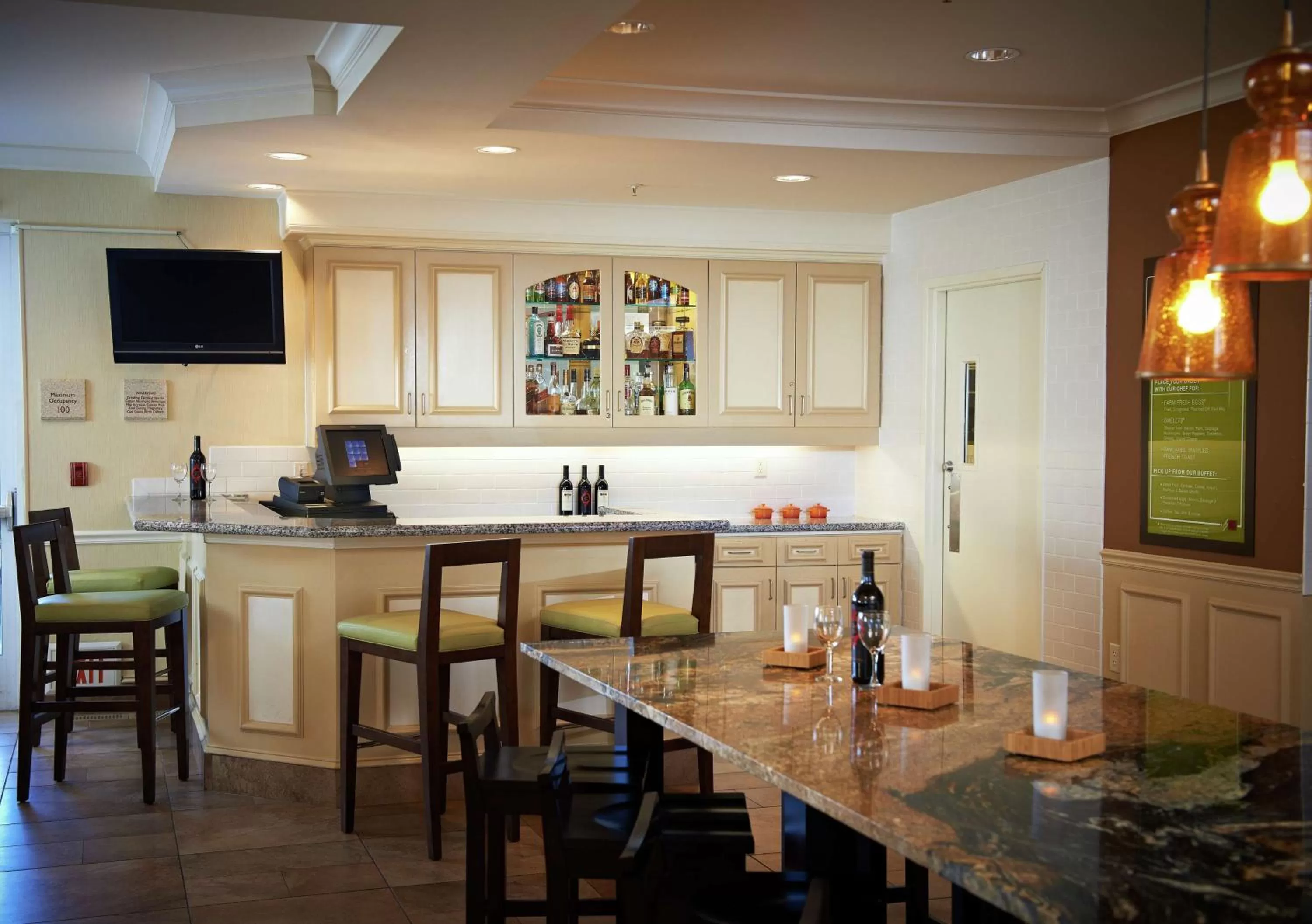 Lounge or bar in Hilton Garden Inn Minneapolis/Eden Prairie