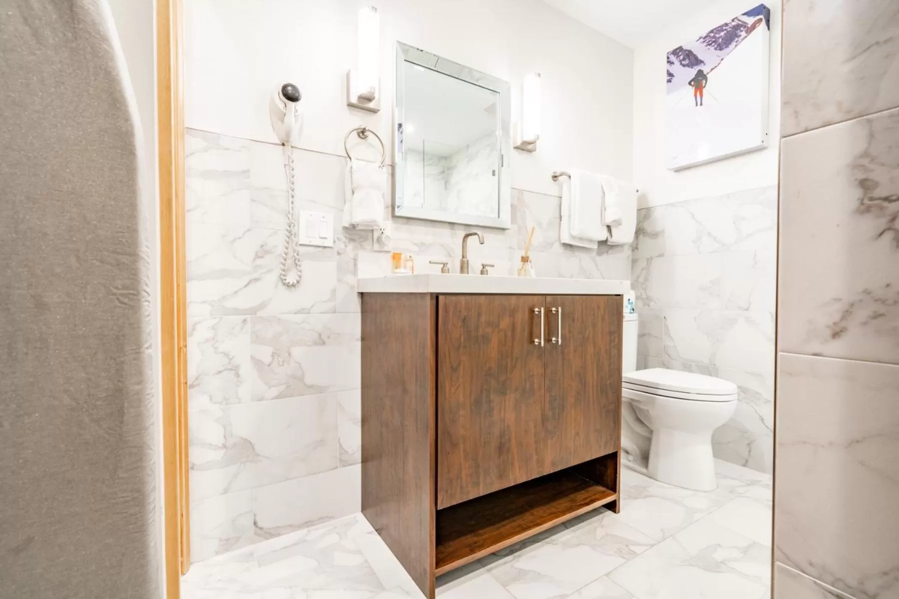 Treasure Mountain Inn