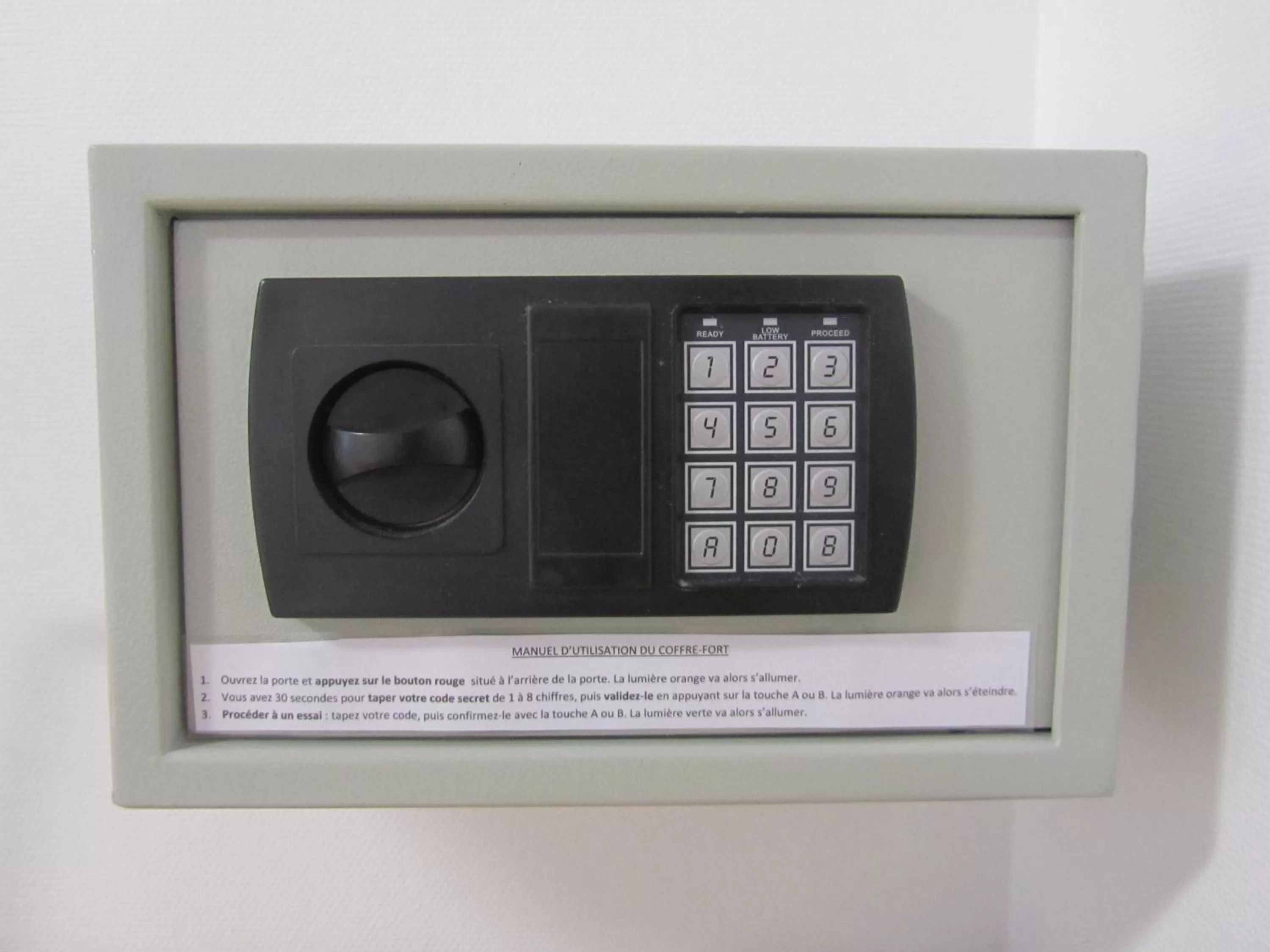 Decorative detail in Hôtel Le Saint Joseph