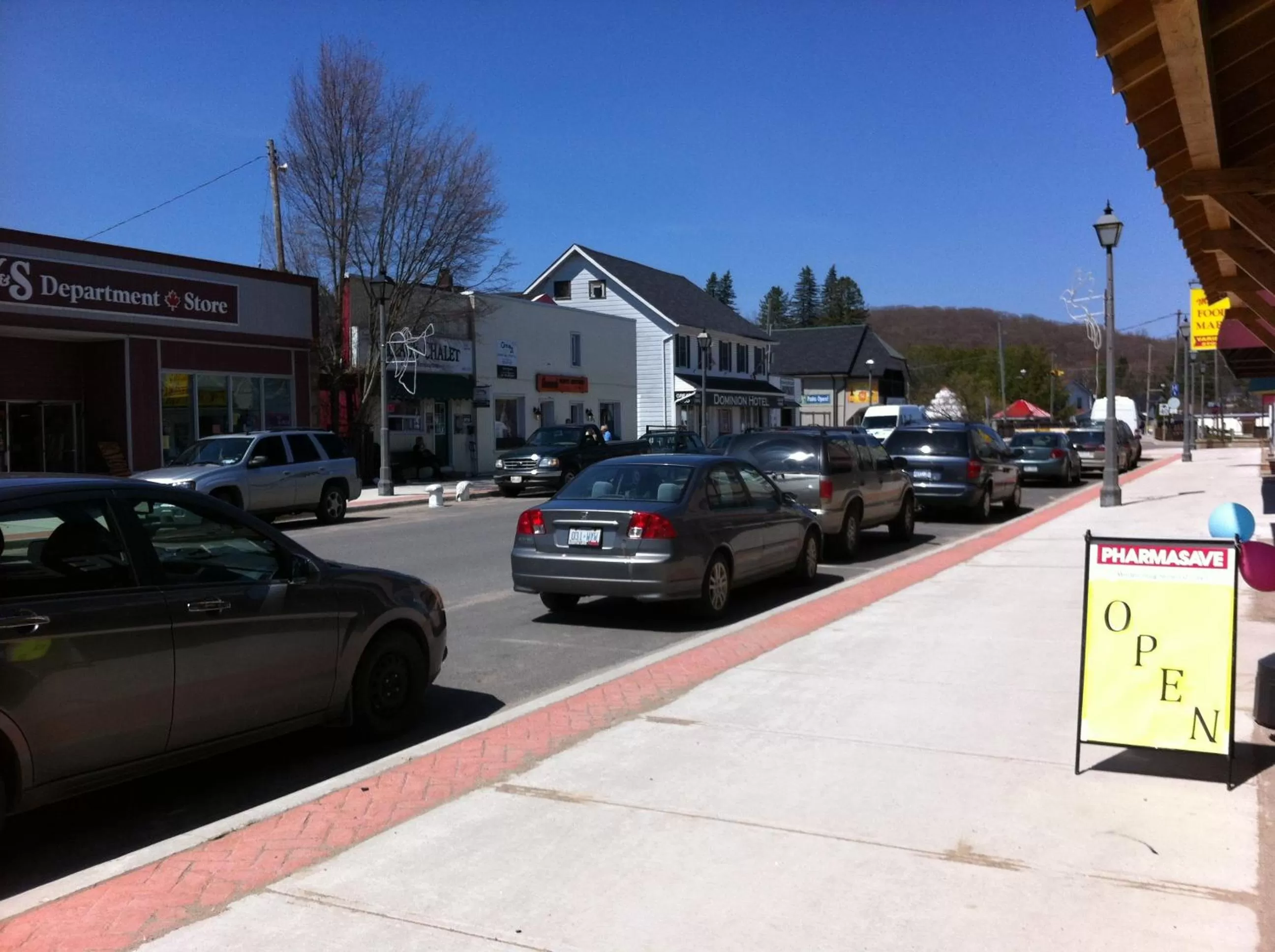 Area and facilities in Dominion Hotel