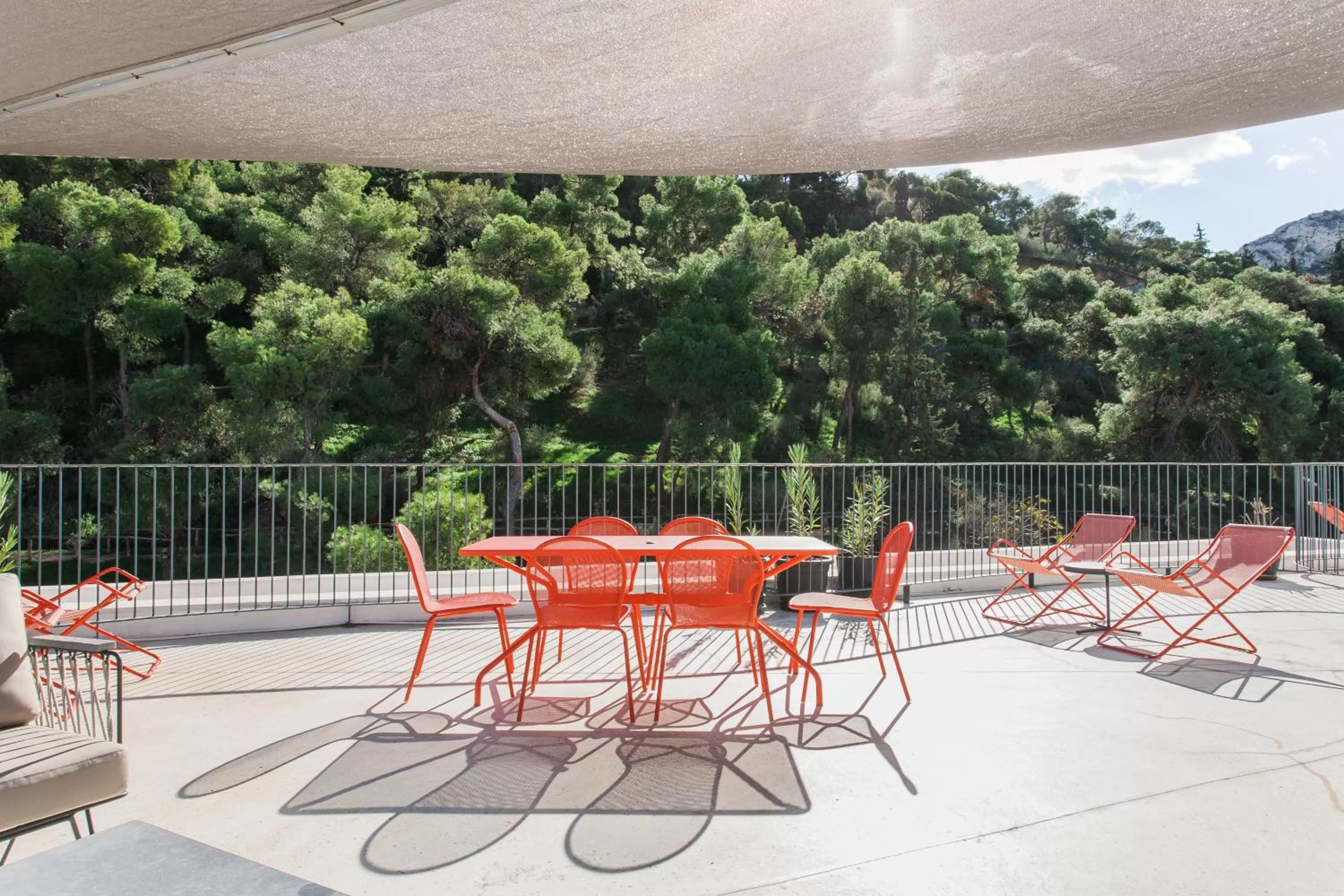 Balcony/Terrace in ZOIA The Hill by UPSTREET