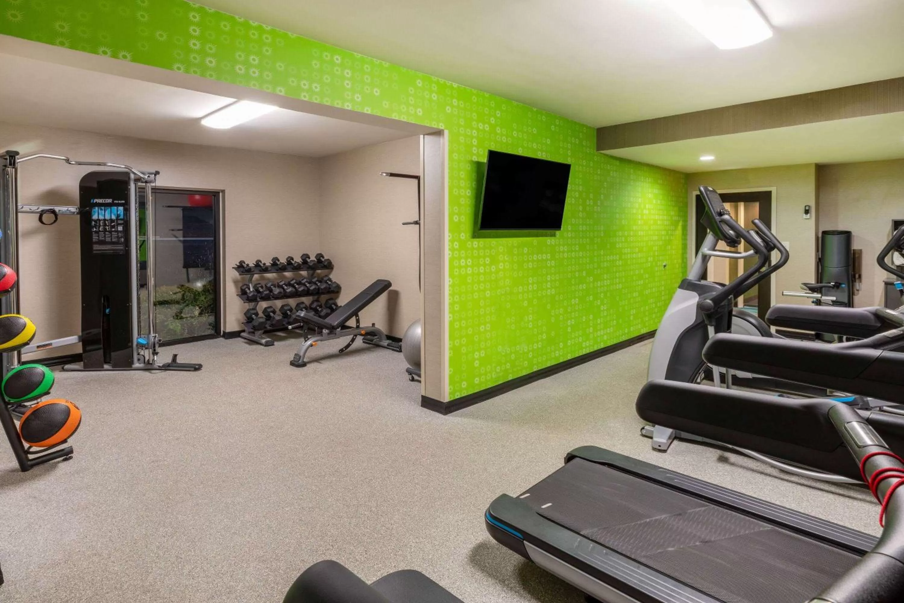Fitness centre/facilities in La Quinta by Wyndham Jonesboro