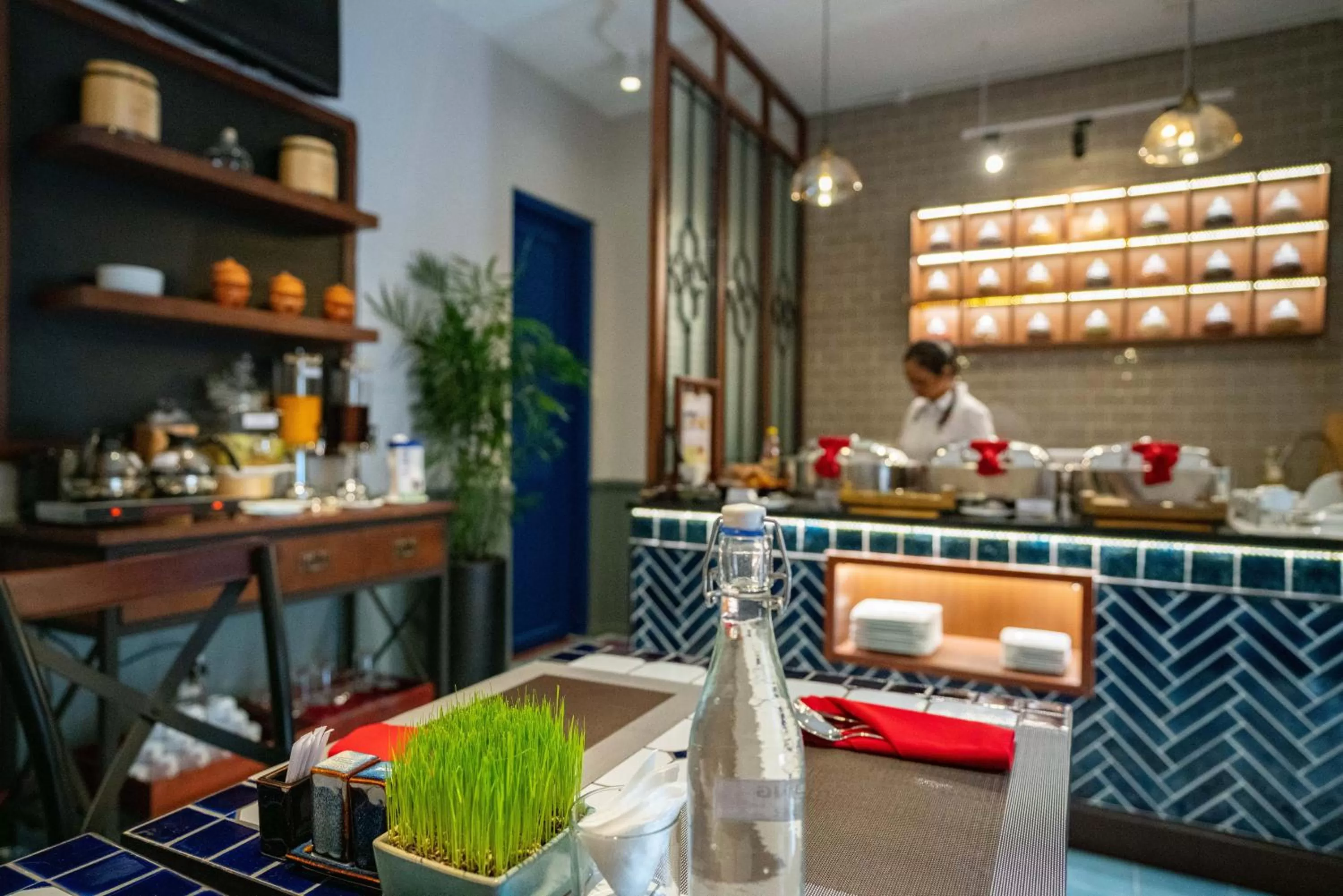 Restaurant/places to eat in Little Saigon Boutique Hotel