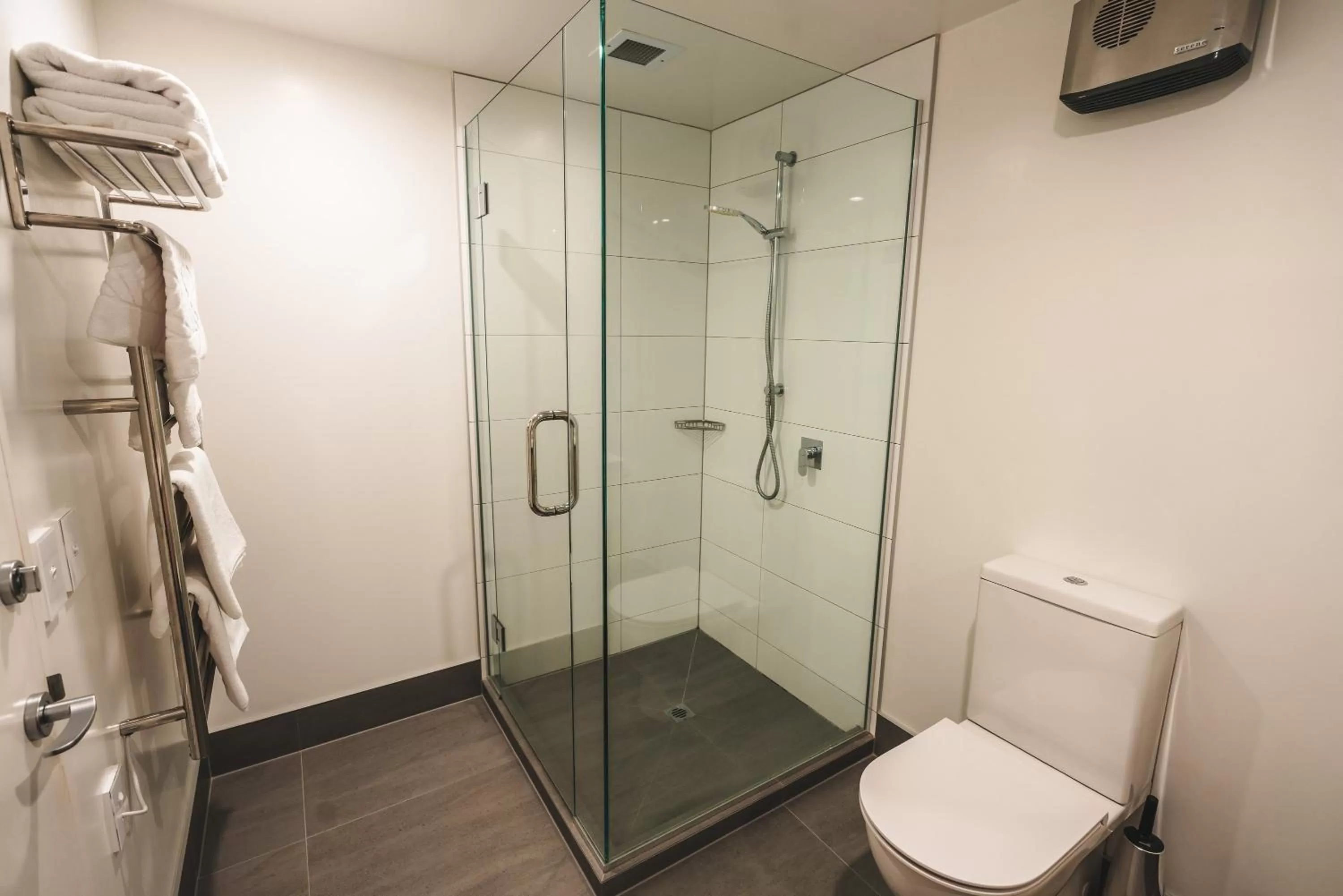 Bathroom in Blue Peaks Apartments