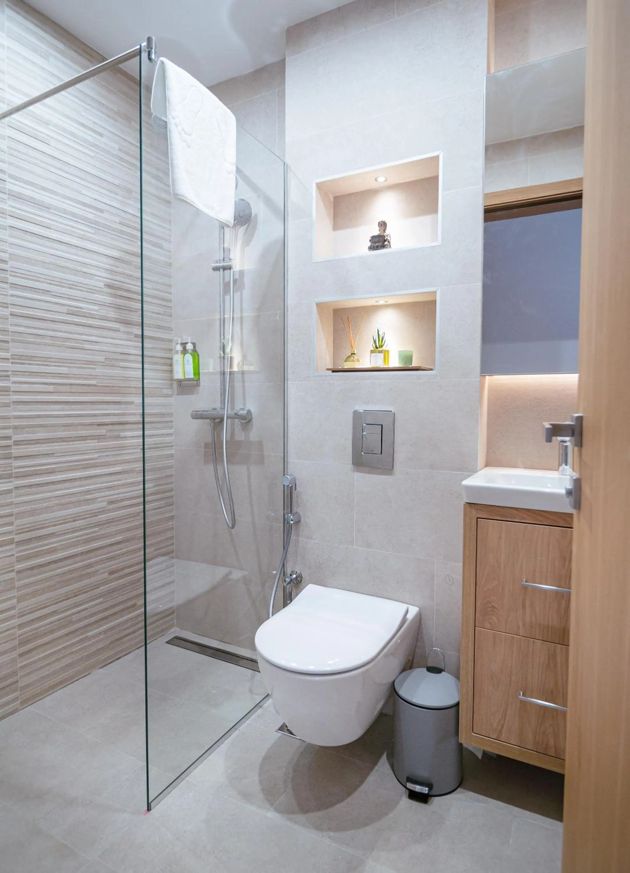 Shower in Royal Blue Resort & Residences