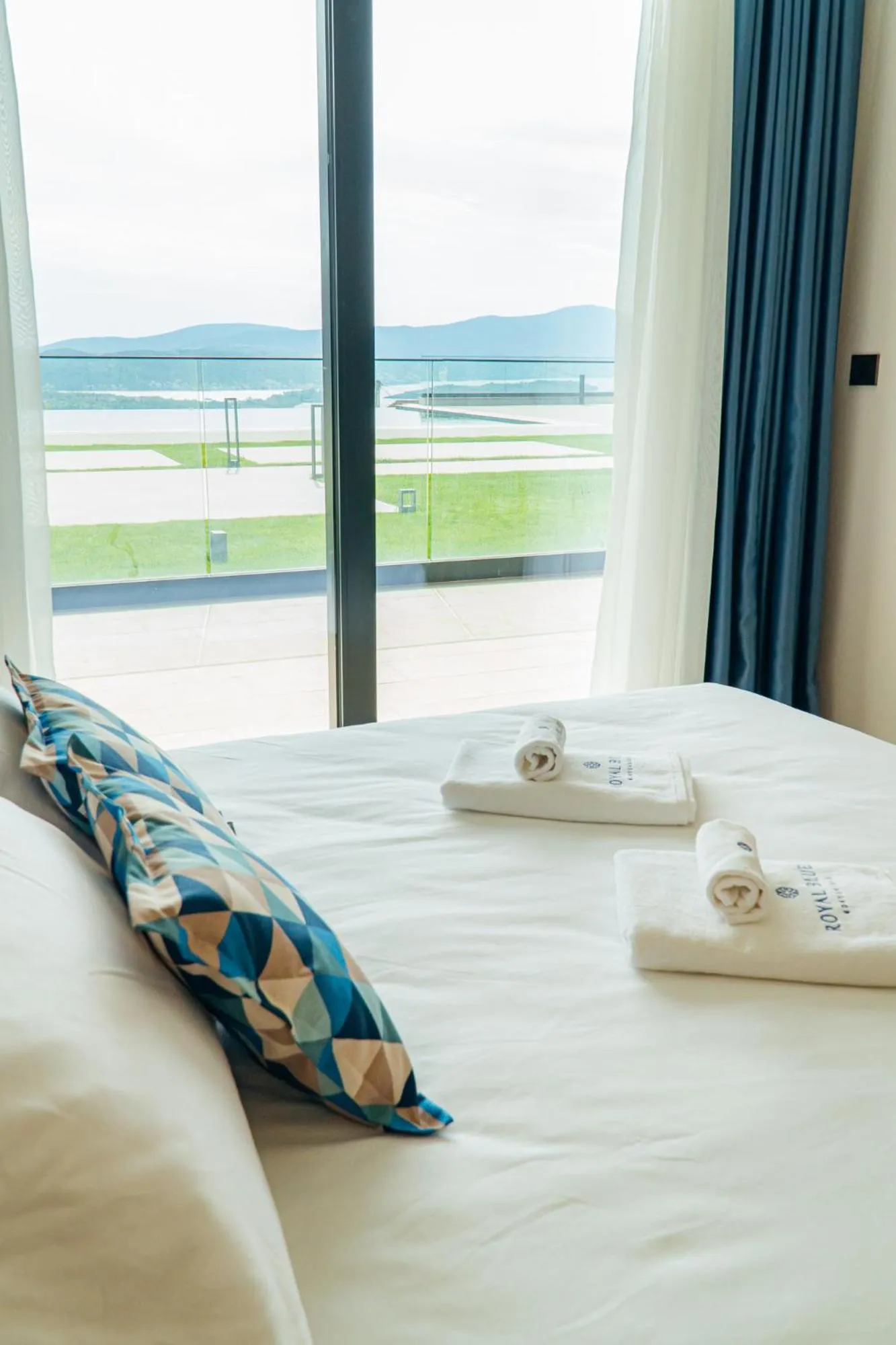 Bedroom, Bed in Royal Blue Resort & Residences