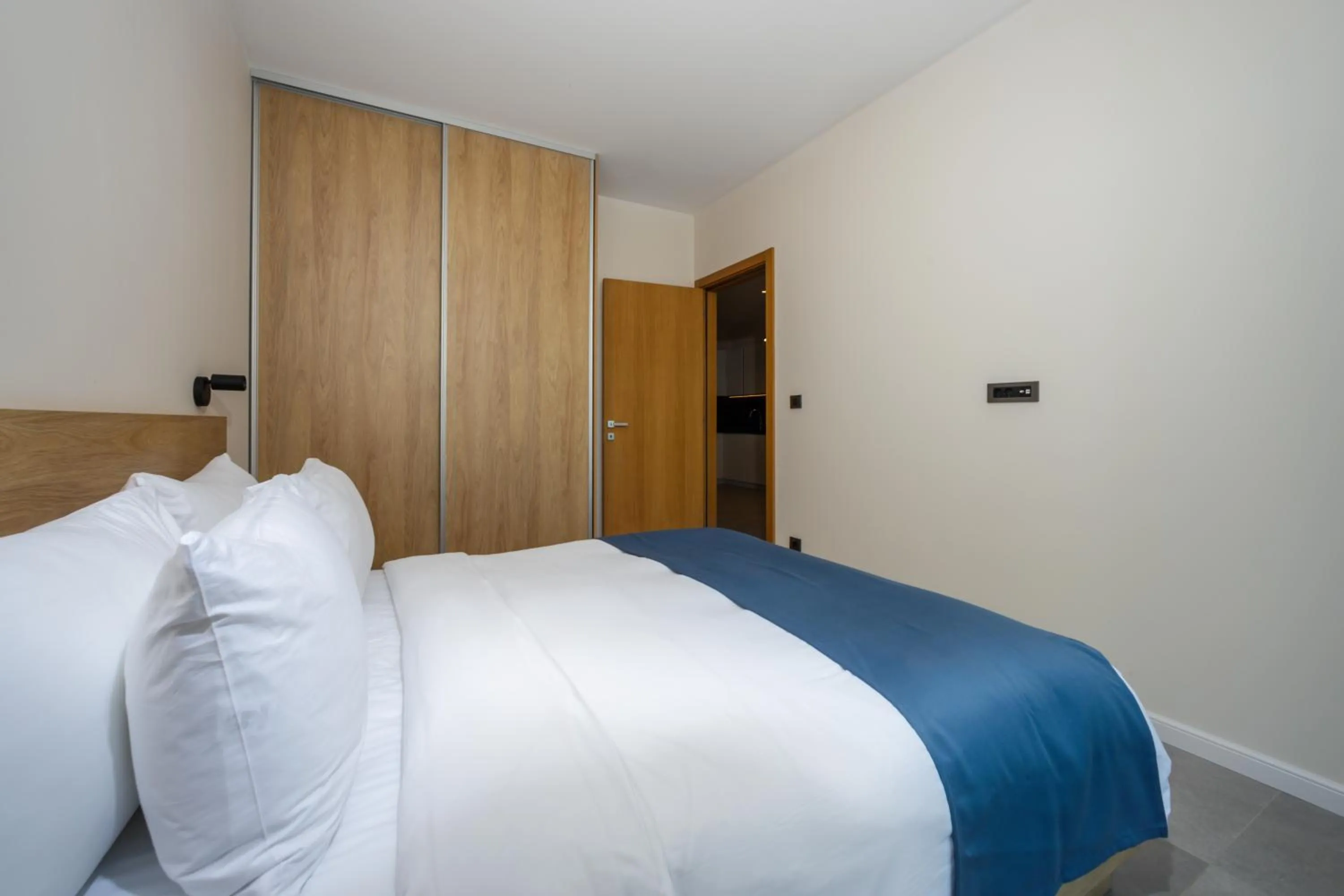 Bedroom, Bed in Royal Blue Resort & Residences