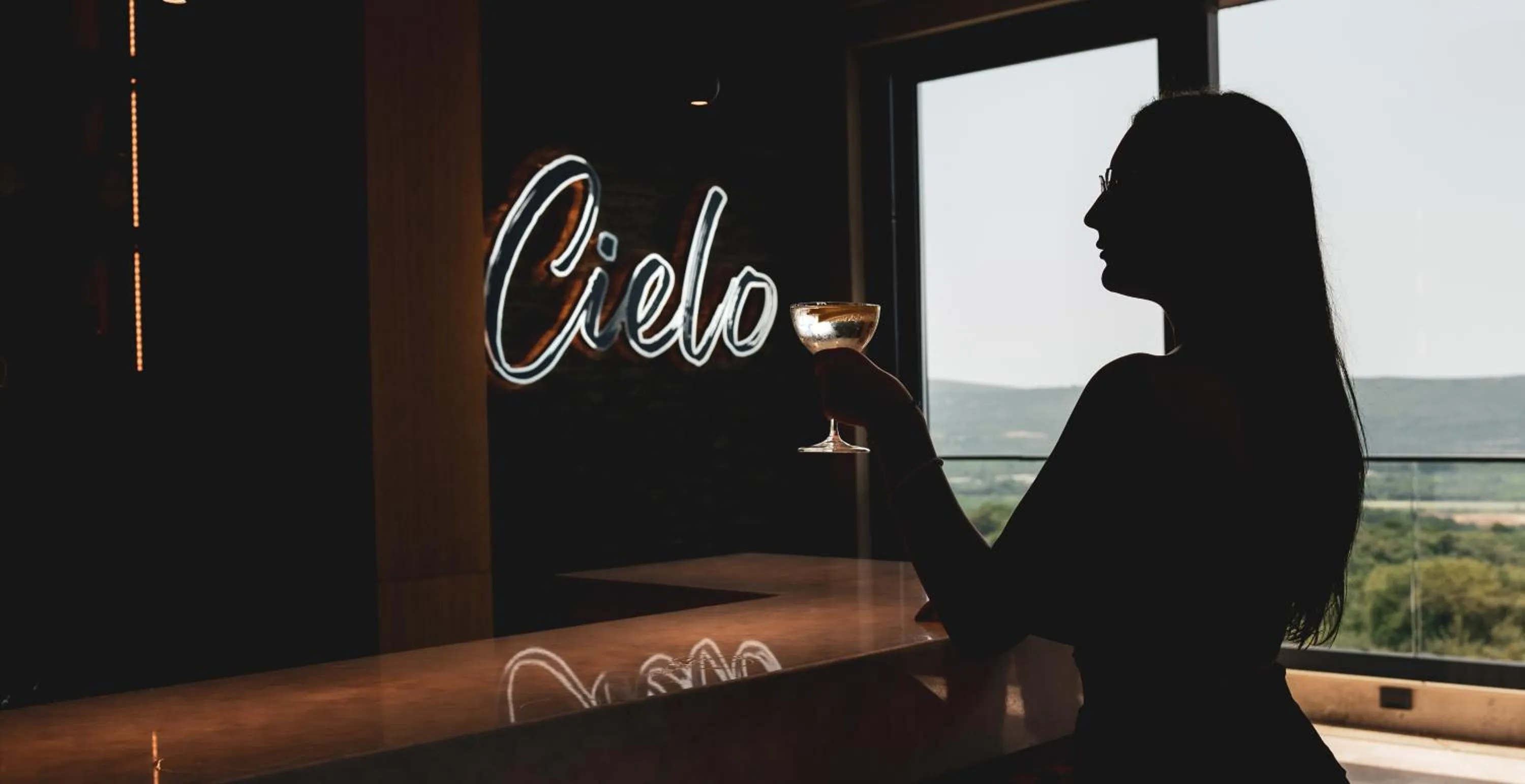 Restaurant/places to eat in Royal Blue Resort & Residences