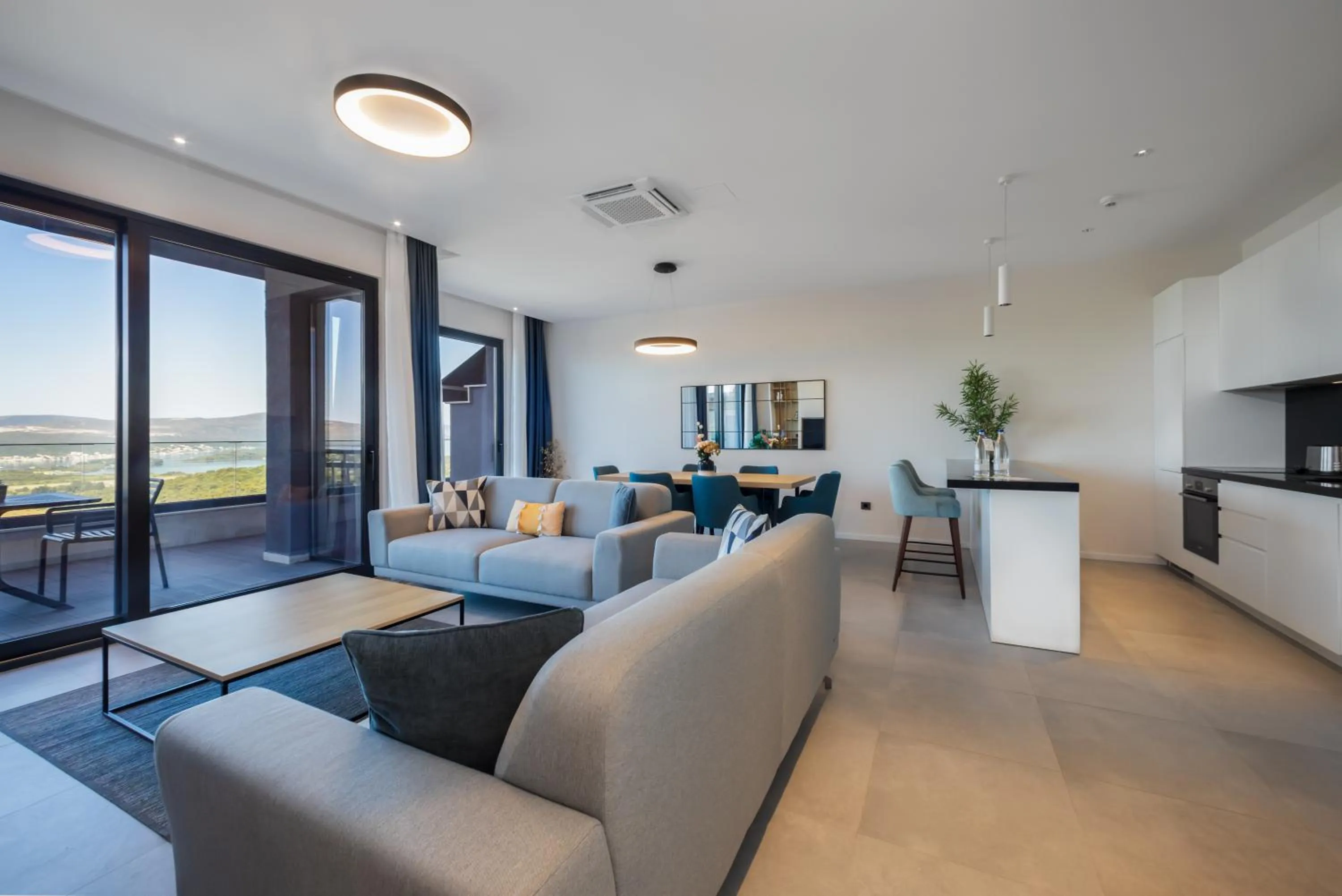 TV and multimedia in Royal Blue Resort & Residences