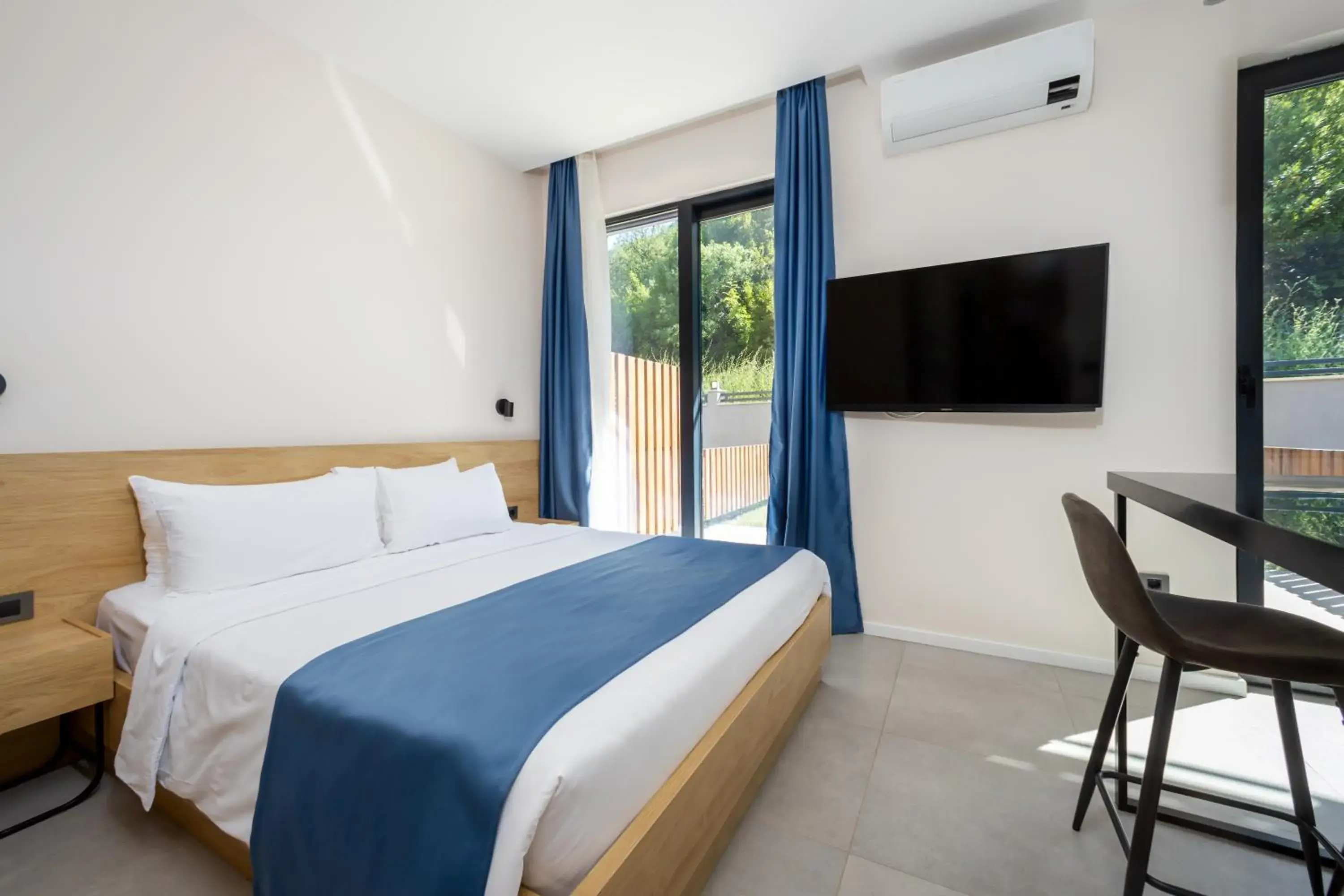 Studio Apartment with Forest View in Royal Blue Resort & Residences Studio Apartment with Forest View in Royal Blue Resort & Residences