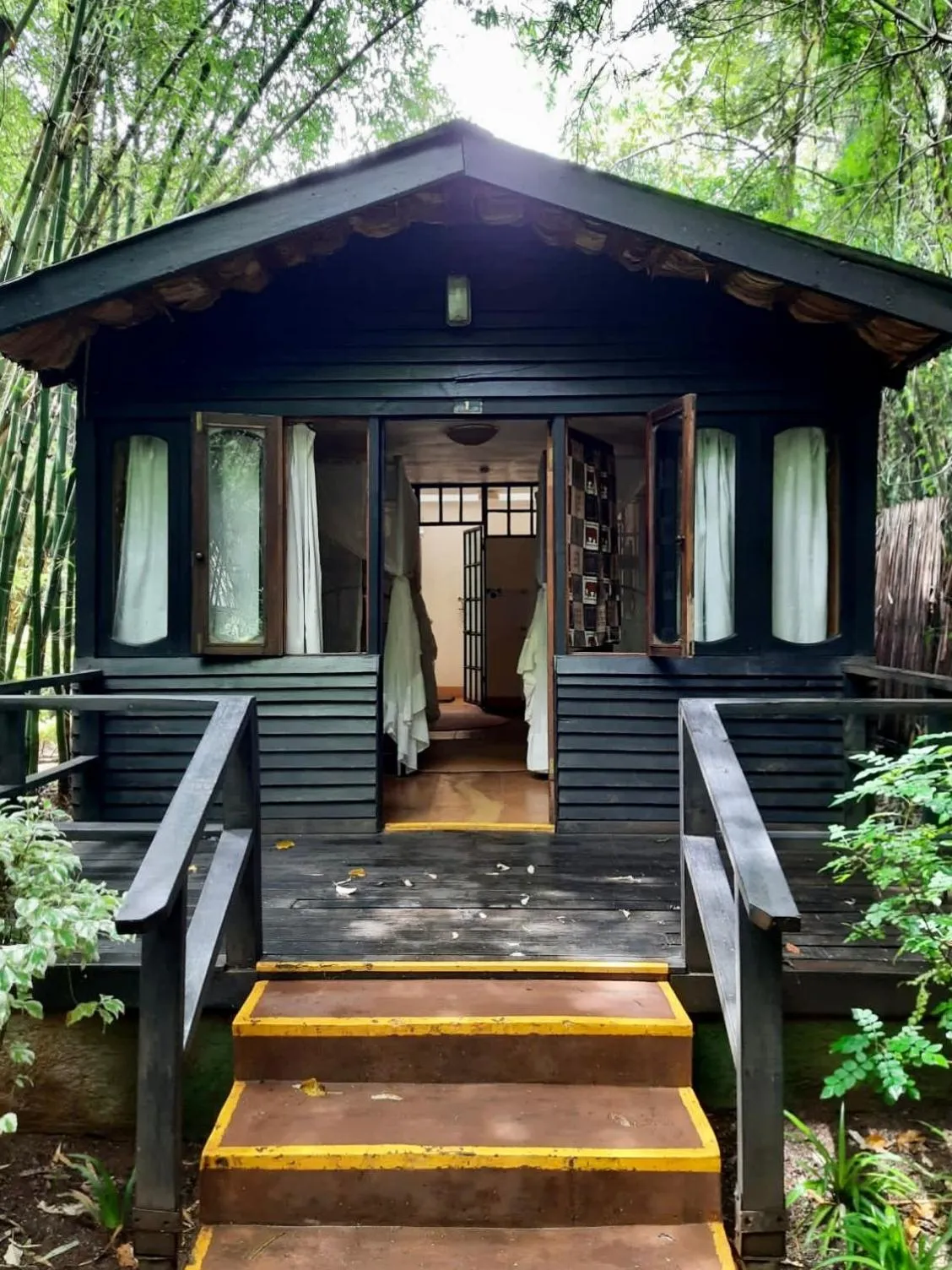 Facade/entrance in Octagon Lodge