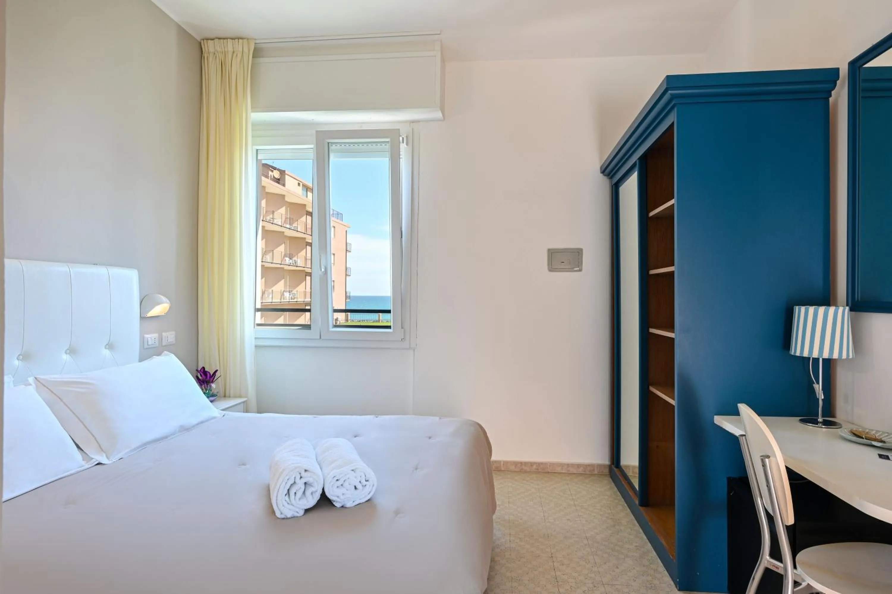 Bed in Amadei Hotel Promenade