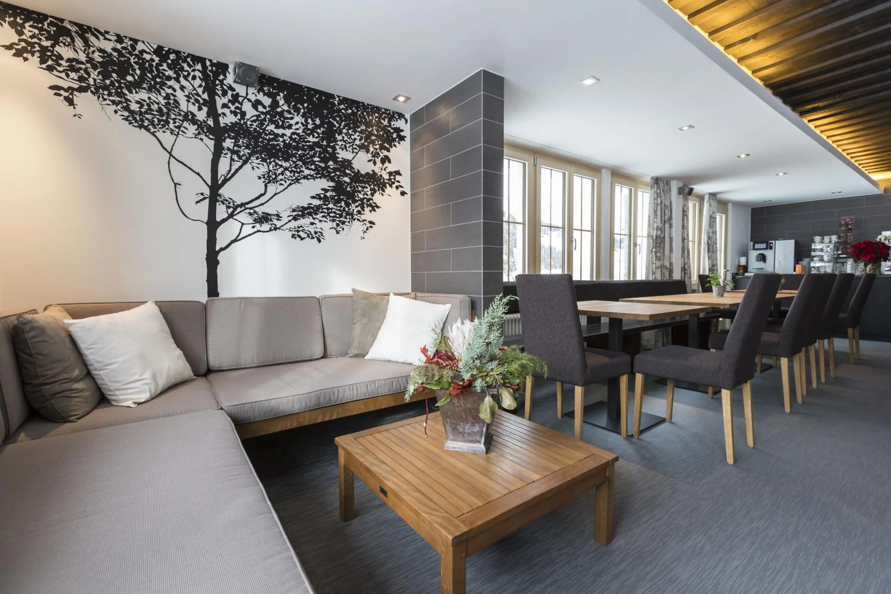 Lounge or bar in Le Petit Relais