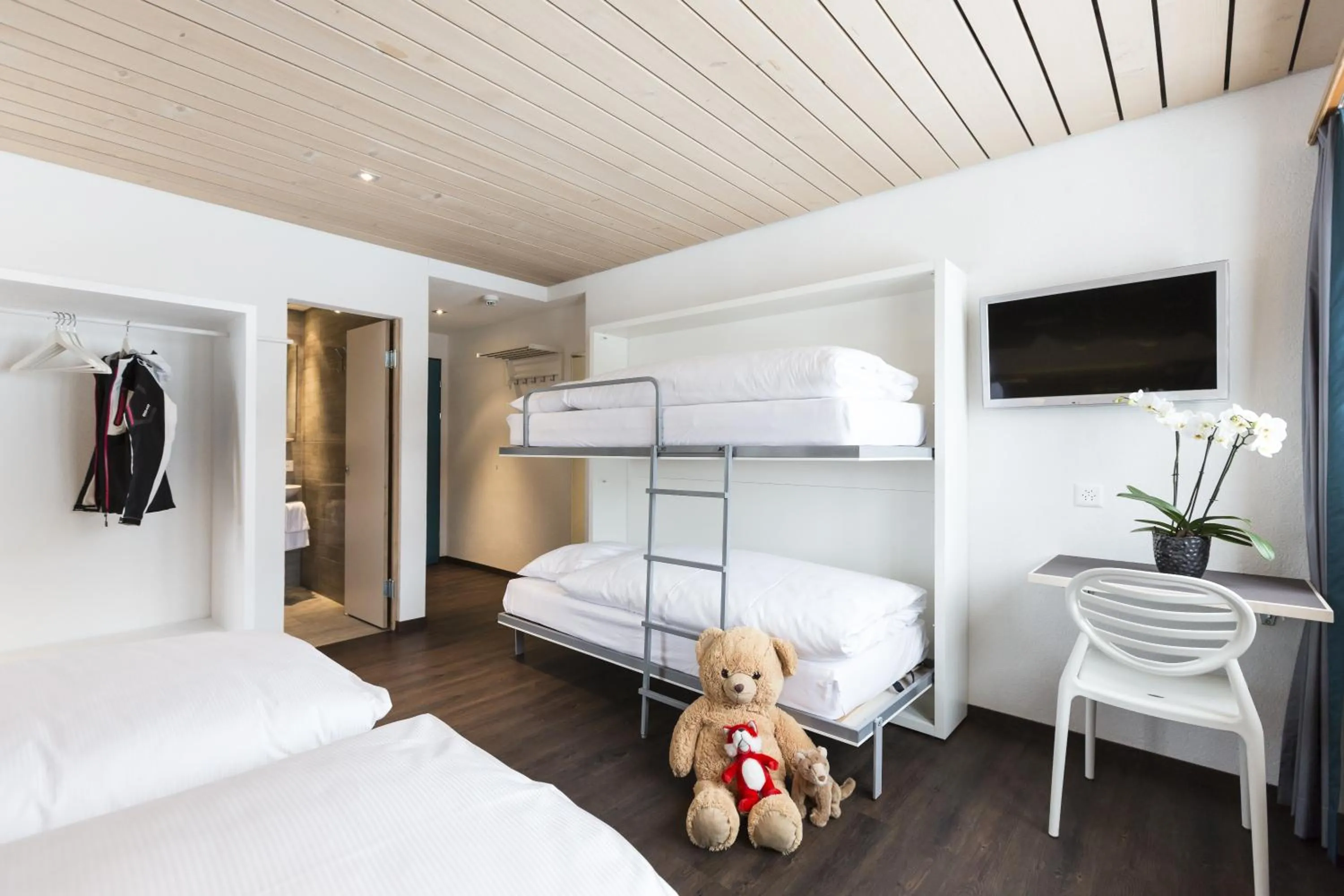 Photo of the whole room, Bed in Le Petit Relais