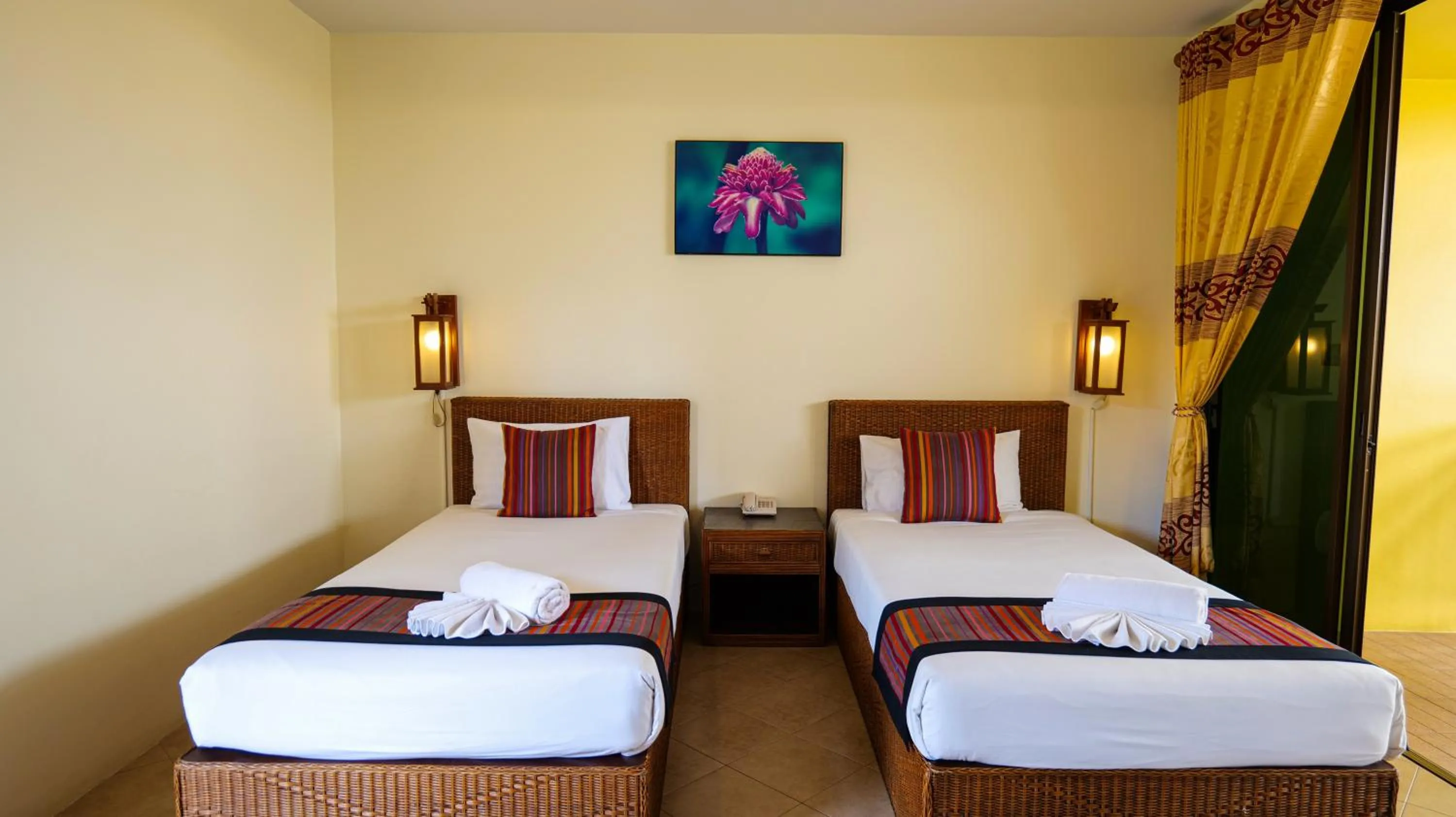 Bed in Kata Silver Sand