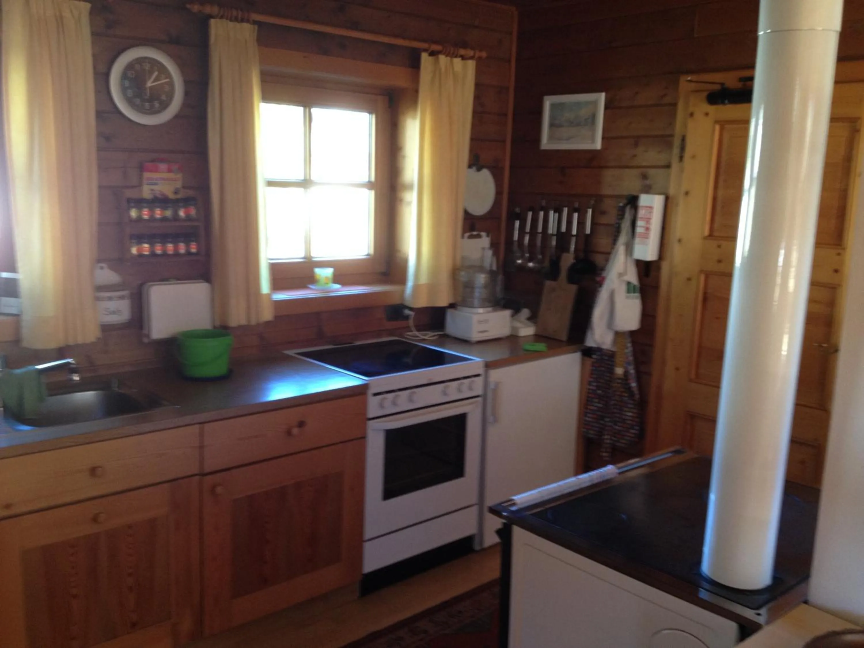 Kitchen or kitchenette in Ferienhaus Zirmheim