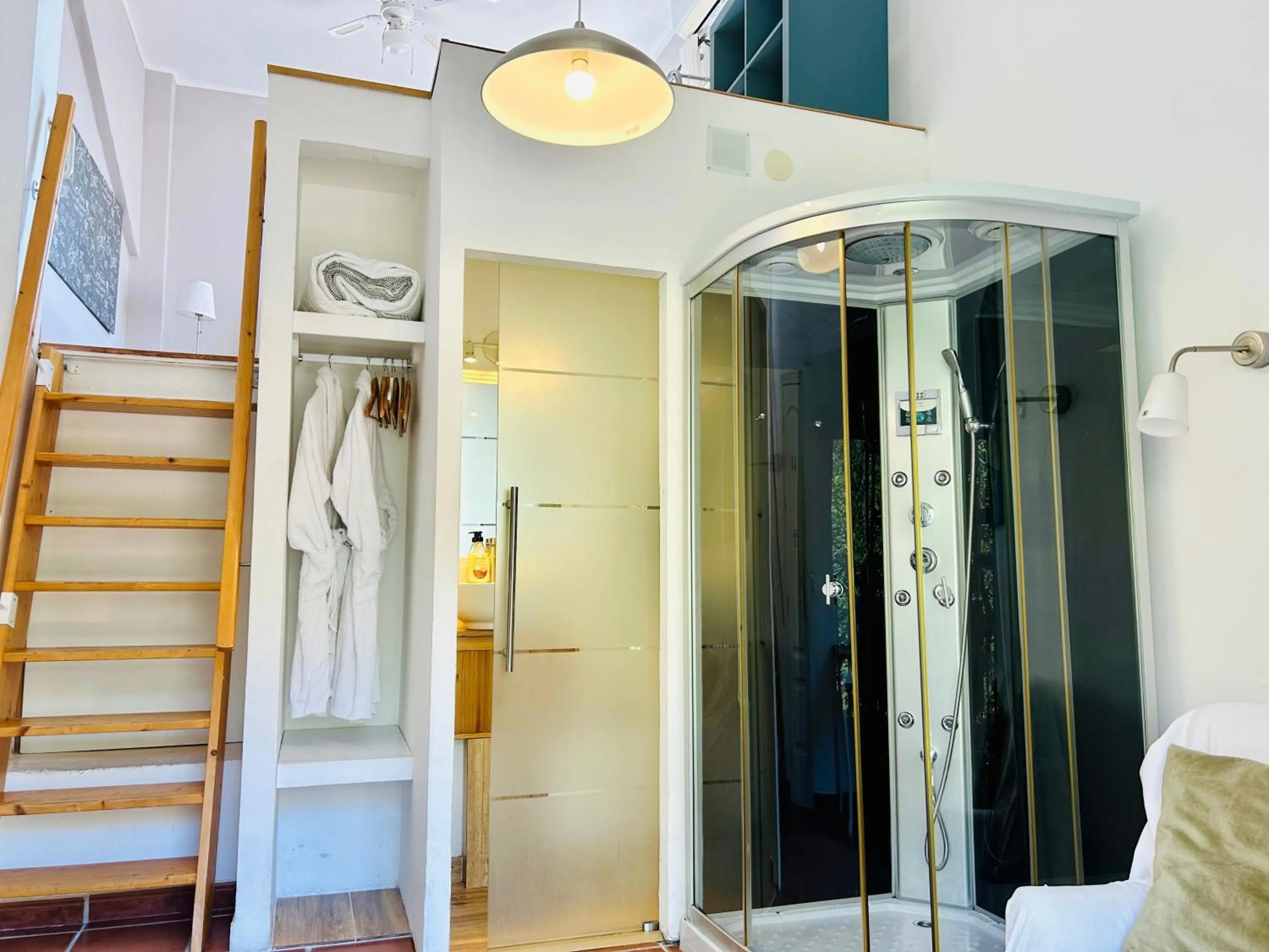 Shower in At Home in Malaga Stay & Solo Travellers