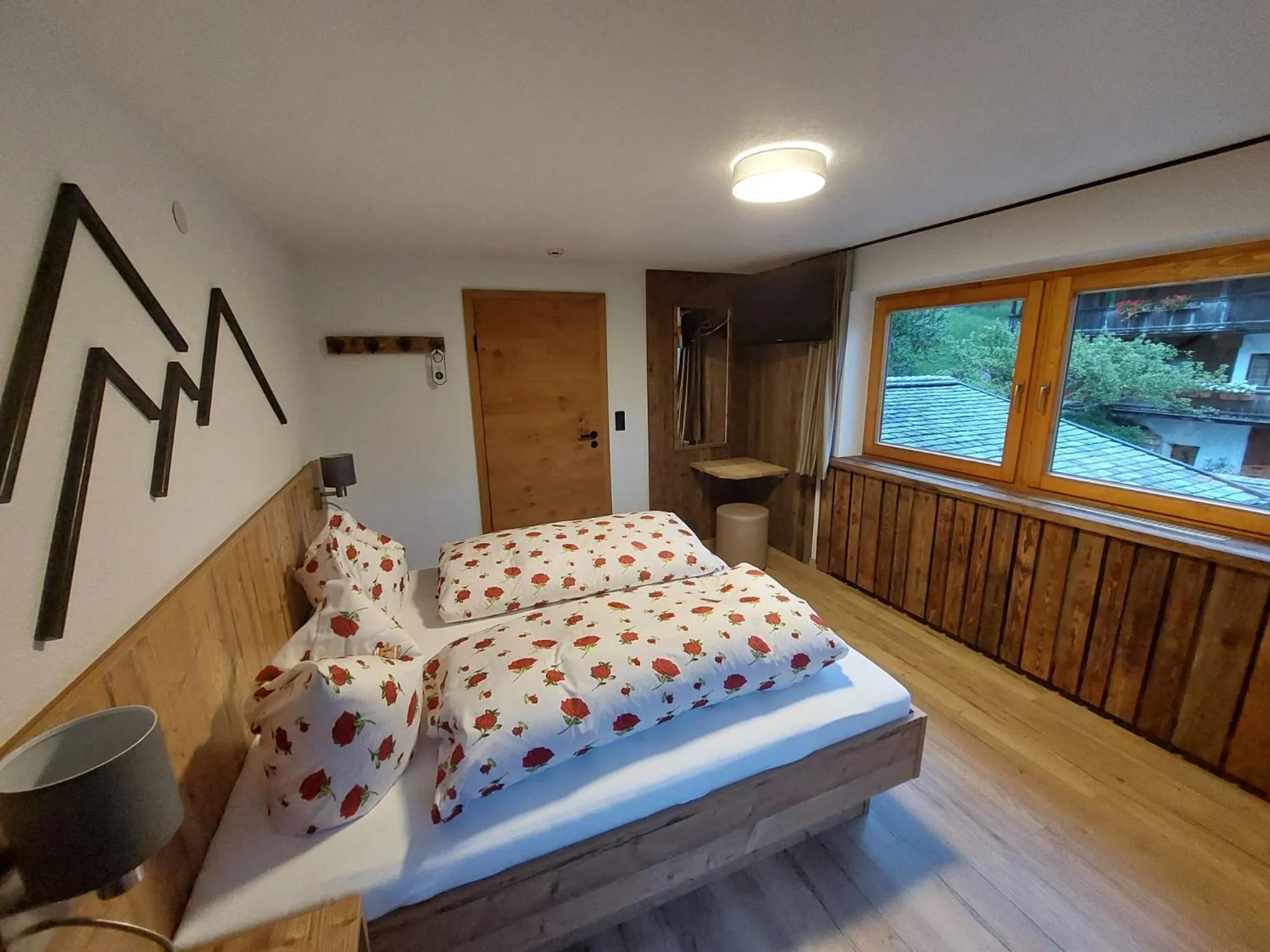 Bed in Hotel & Alpengasthof Pinzgerhof