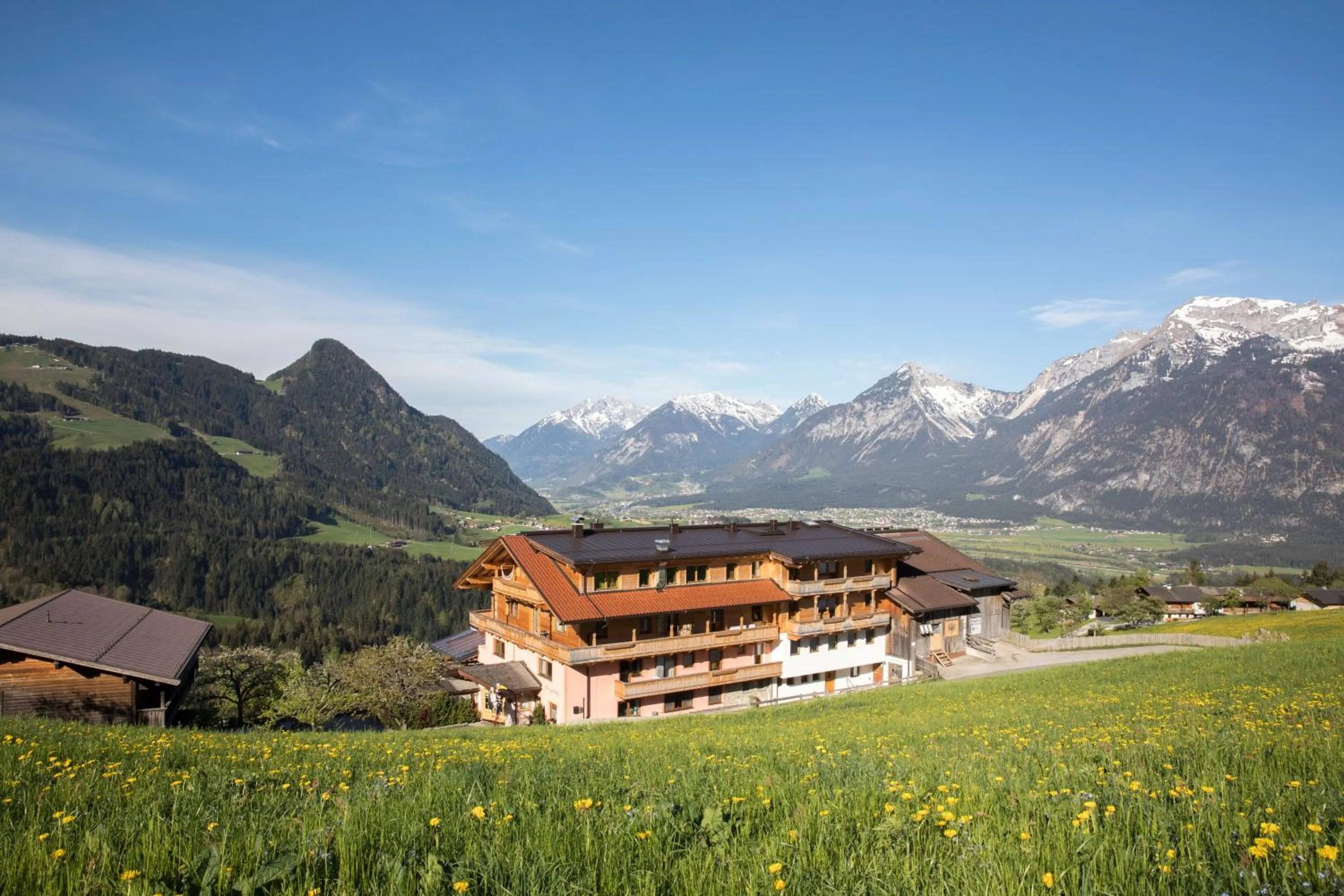 Property building in Hotel & Alpengasthof Pinzgerhof