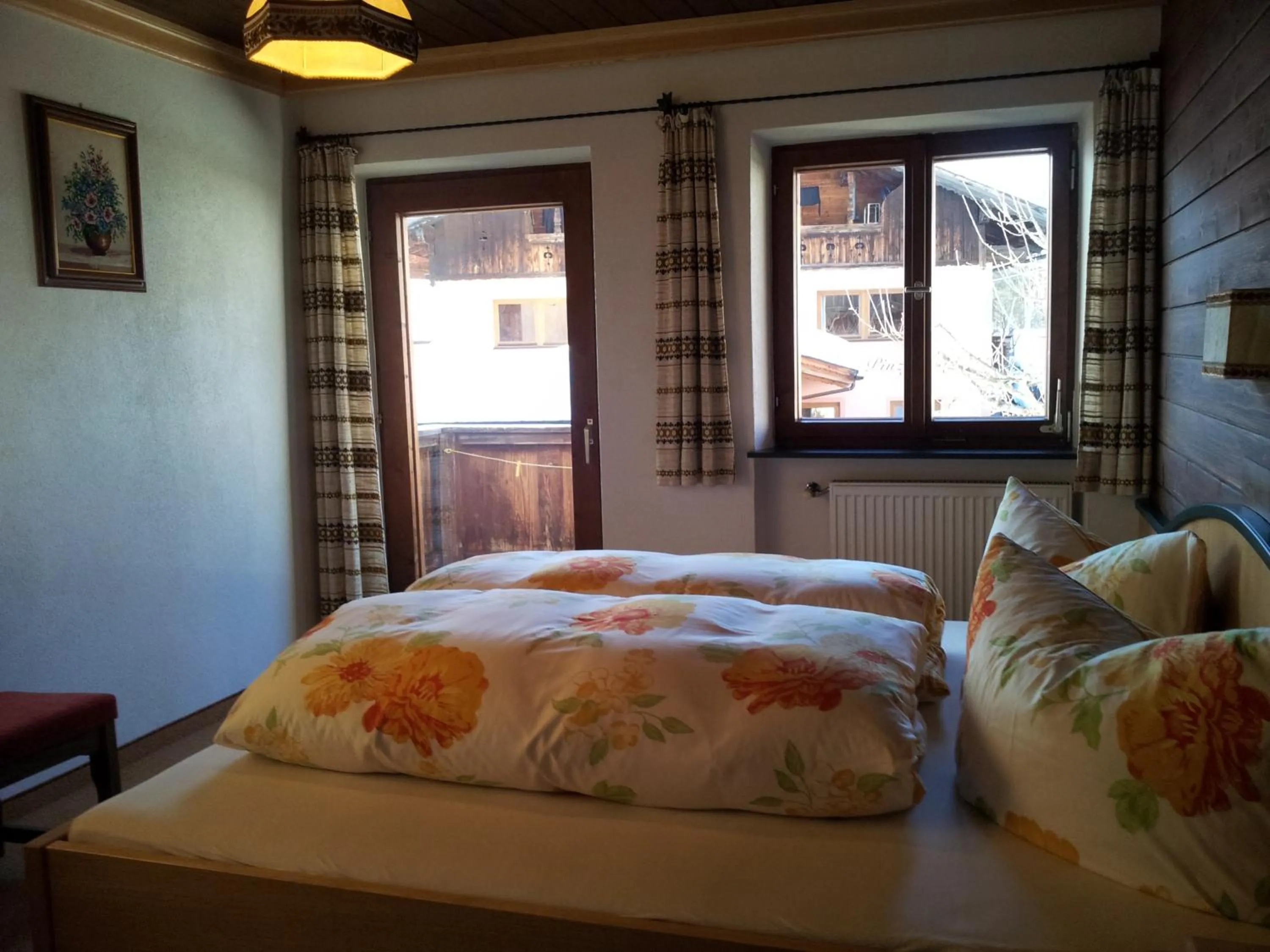 Bed in Hotel & Alpengasthof Pinzgerhof