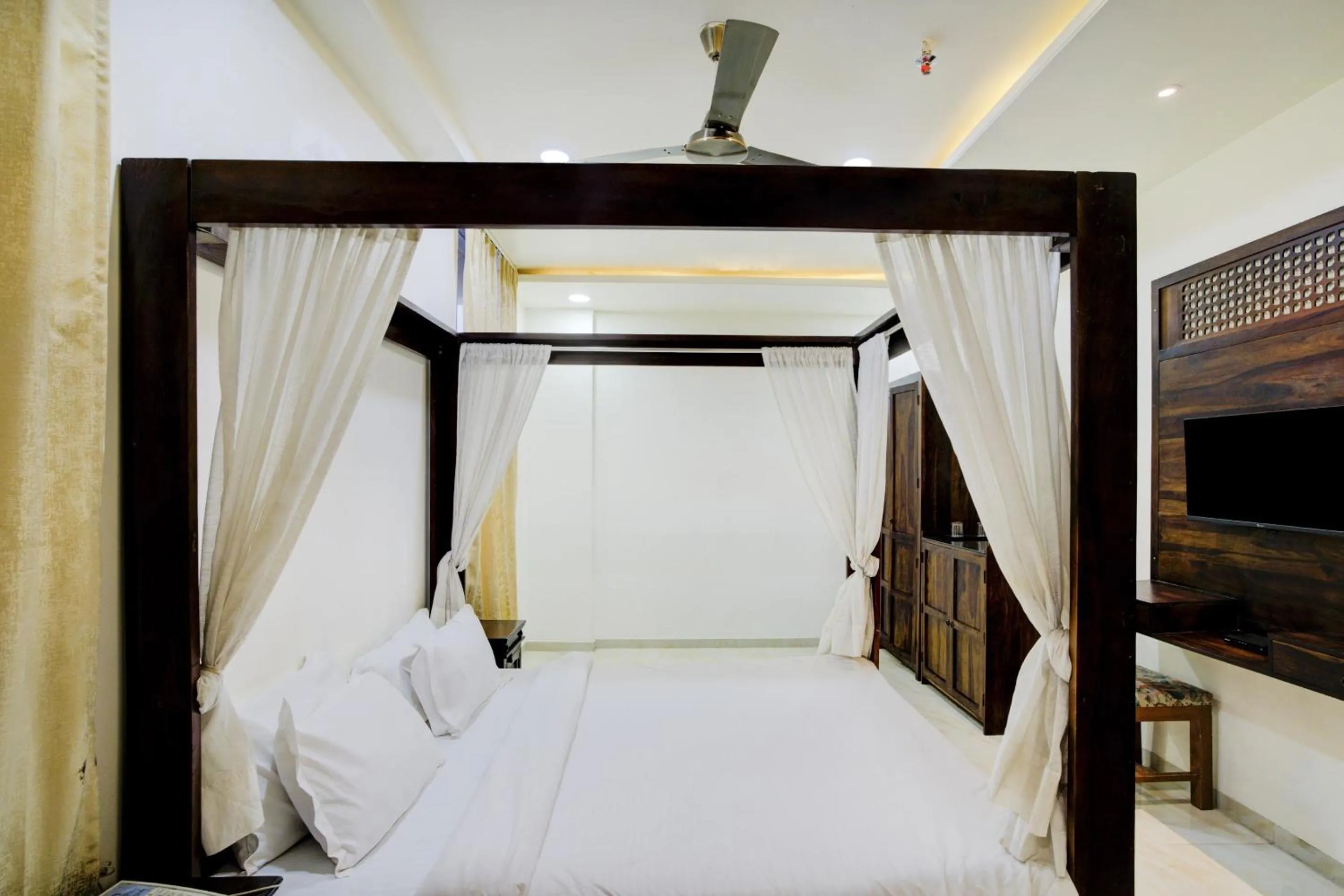 Bedroom in Palette - Madhogarh
