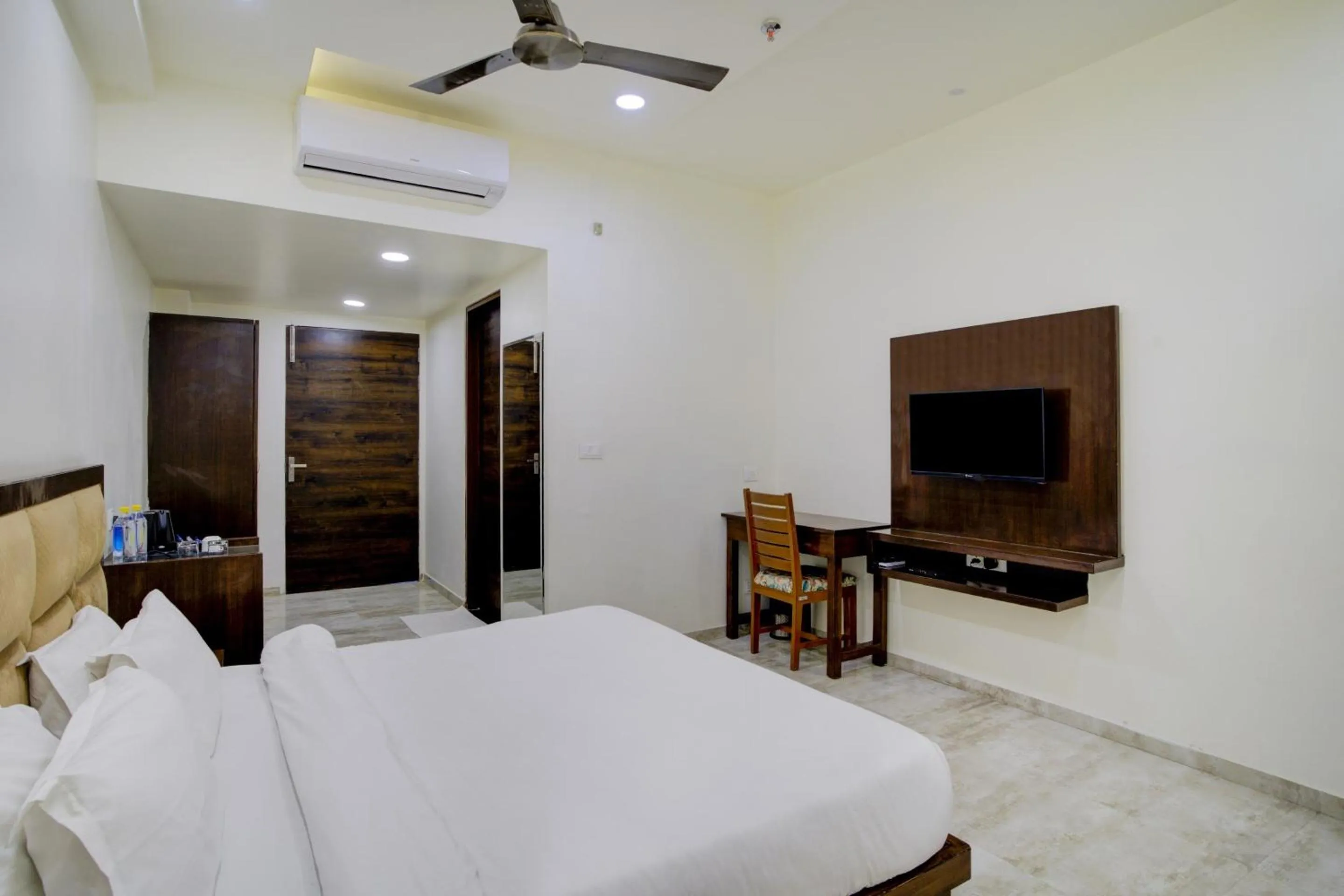 Bedroom in Palette - Madhogarh