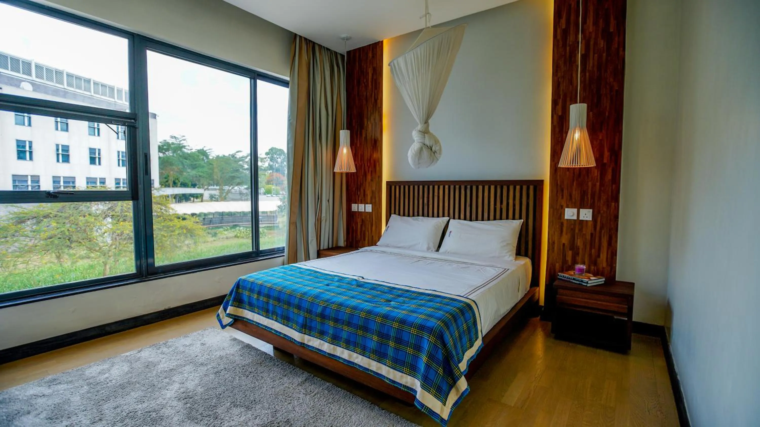 Bed in Warwick Centre