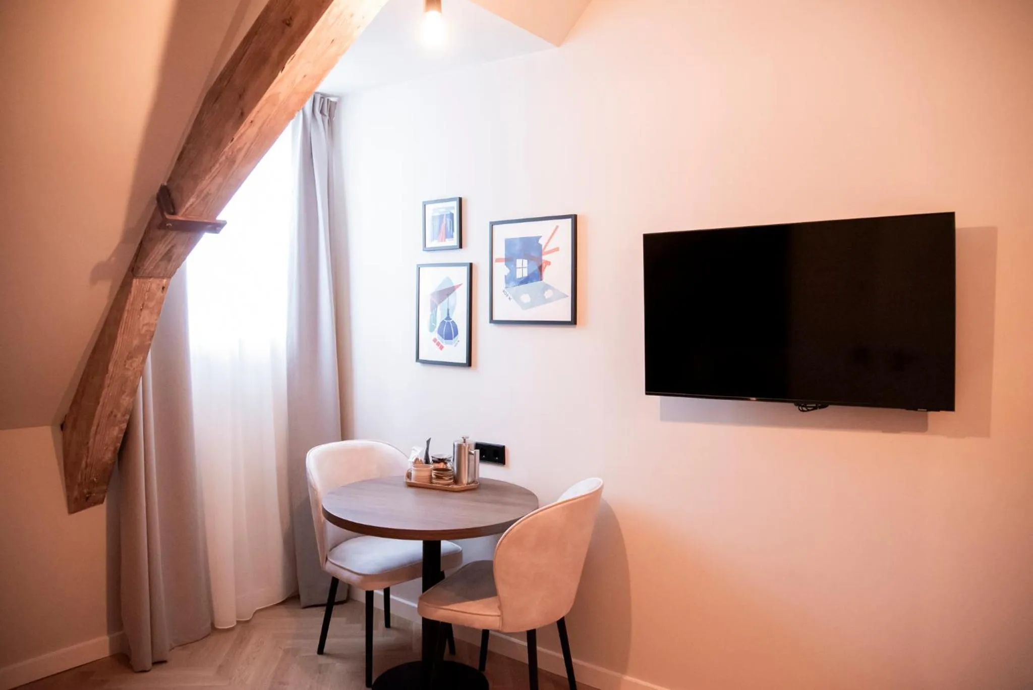 Dining area in Bob W Oosterpark