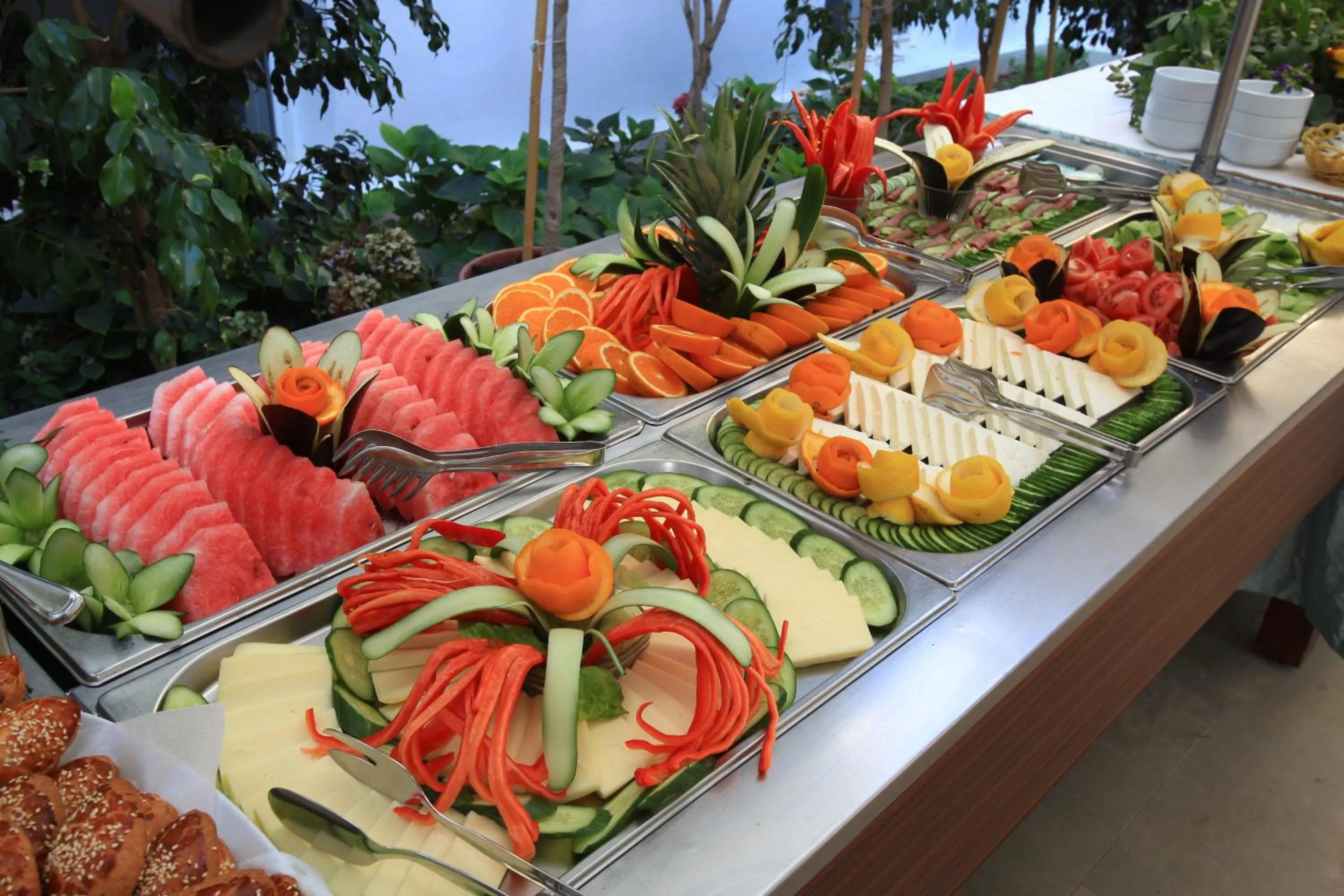 Buffet breakfast in Catamaran Hotel