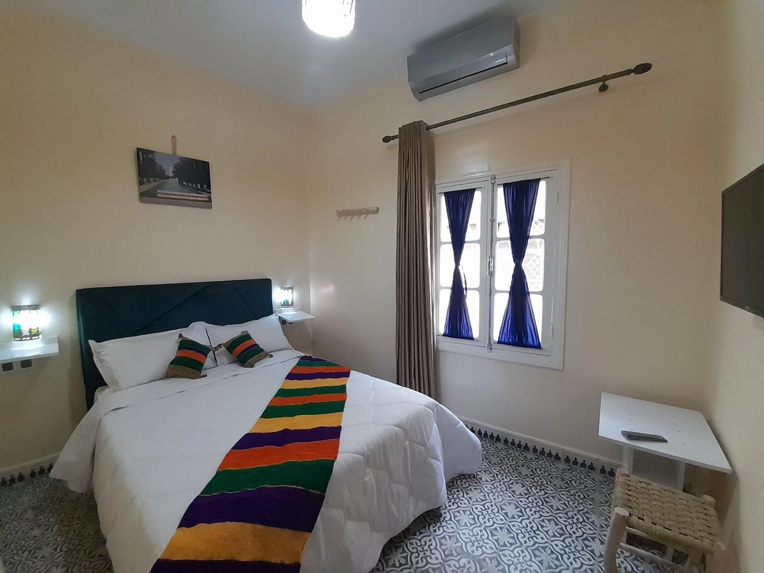 Bedroom, Bed in Hotel Mentaga