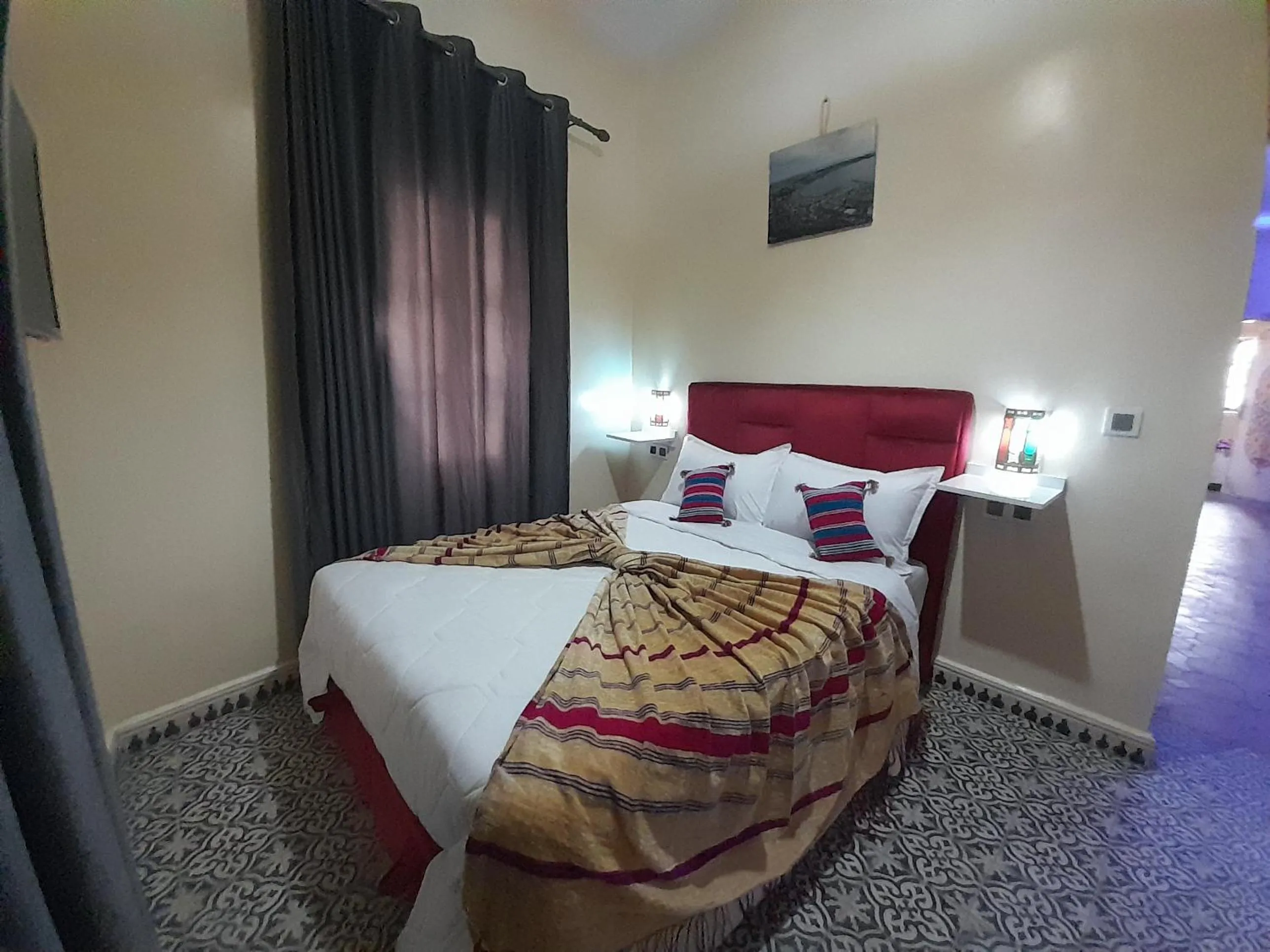 Bed in Hotel Mentaga