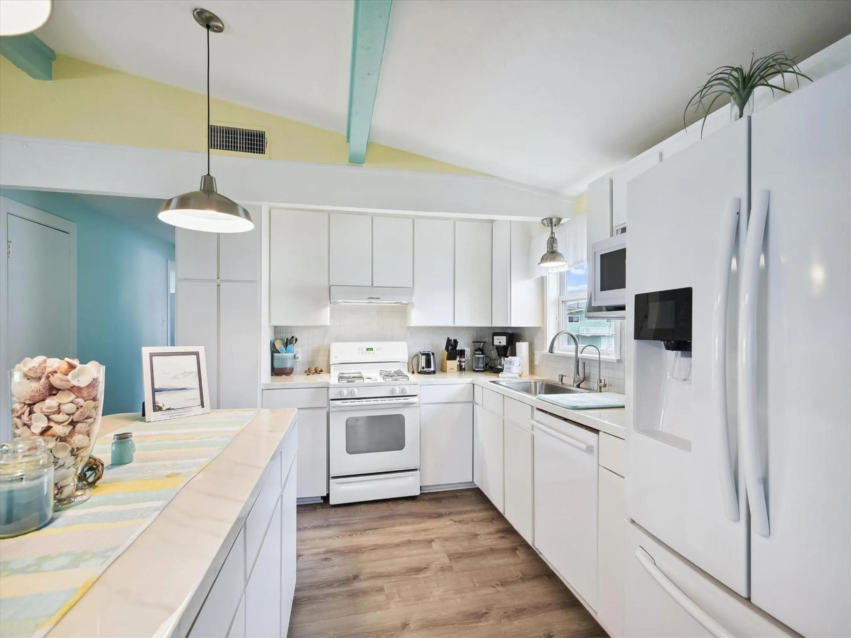 Property building in All Day Bay Dream