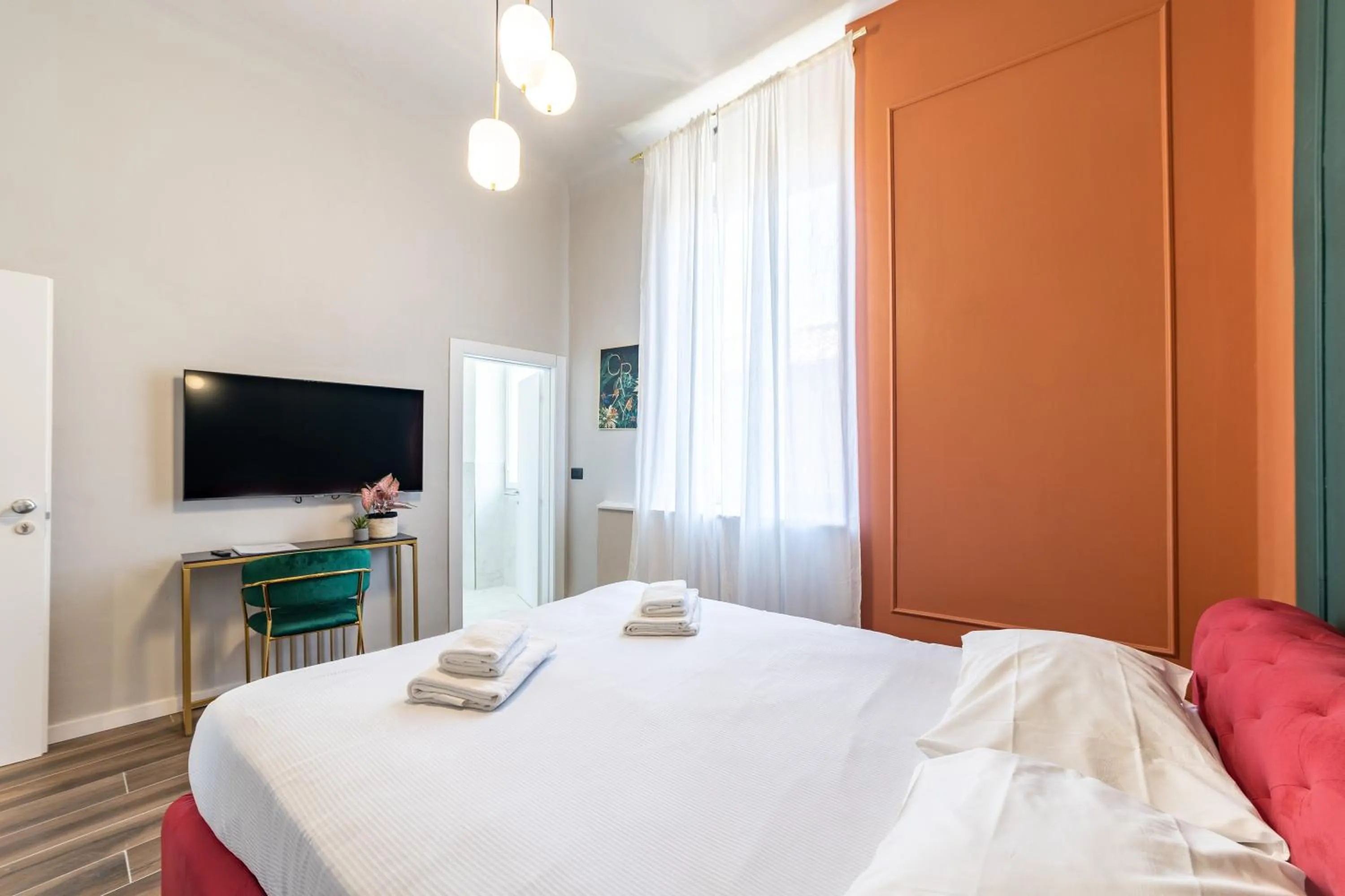 Bedroom, Bed in Romantic Room Duomo