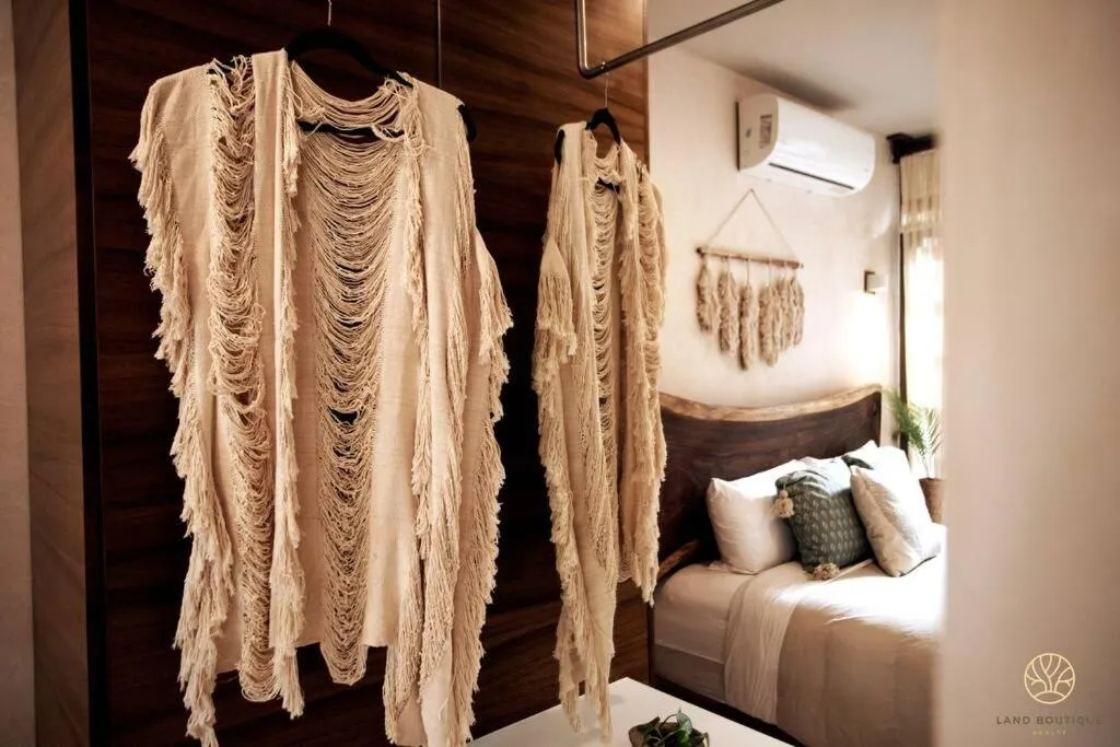 Bed in Jungle hideaway 2BR/plunge pool