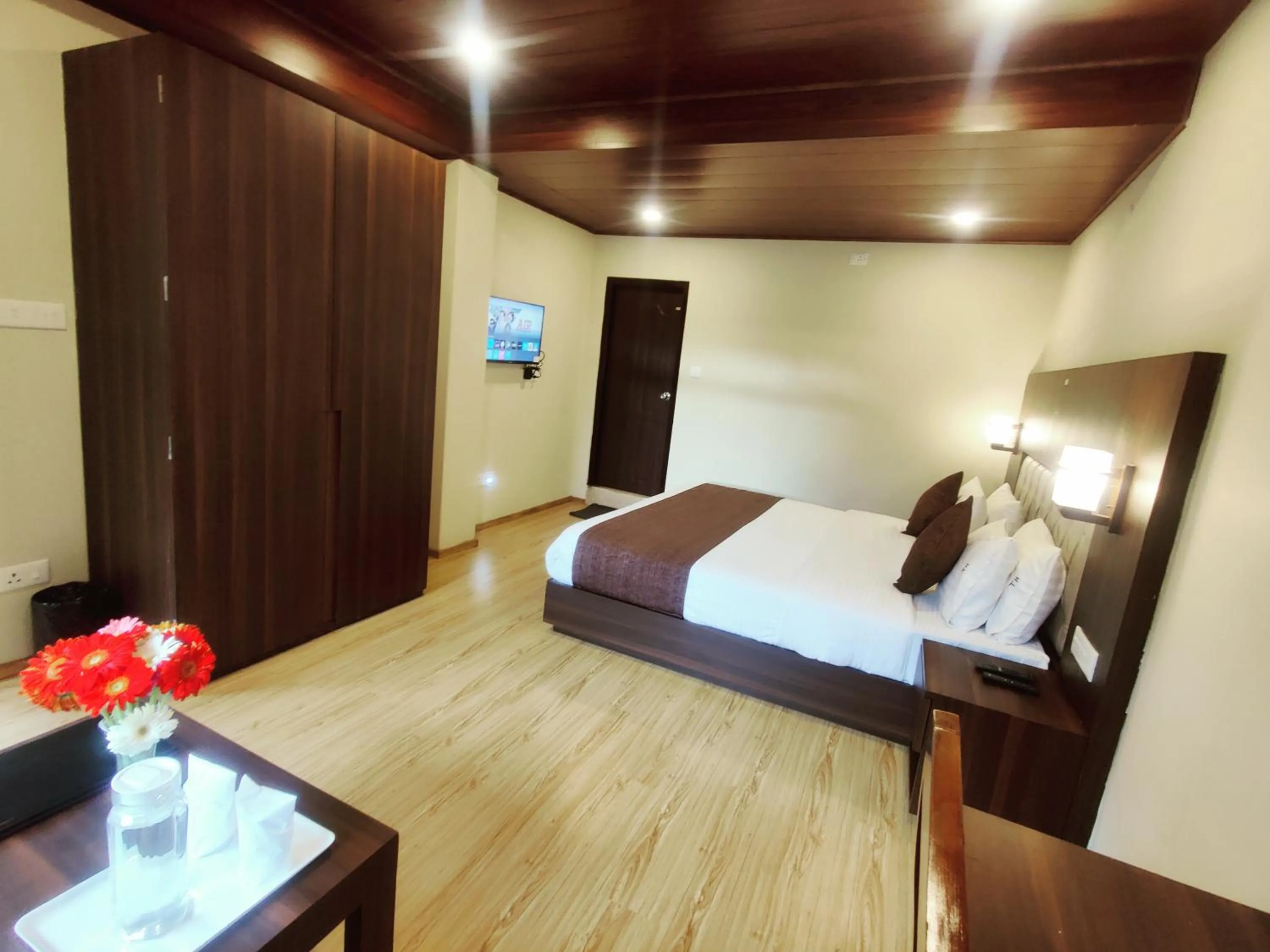 Bed in Keswani Group Tashi Heritage Hotel & Resort