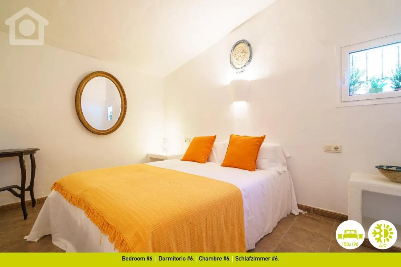 Bed in SolHabitat Villa La Andana