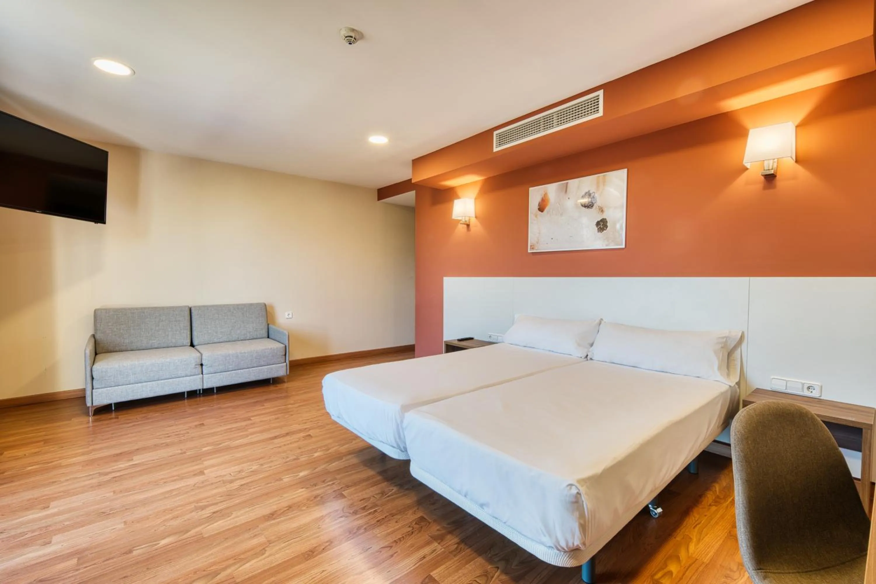 Bed in Checkin Madrid Móstoles