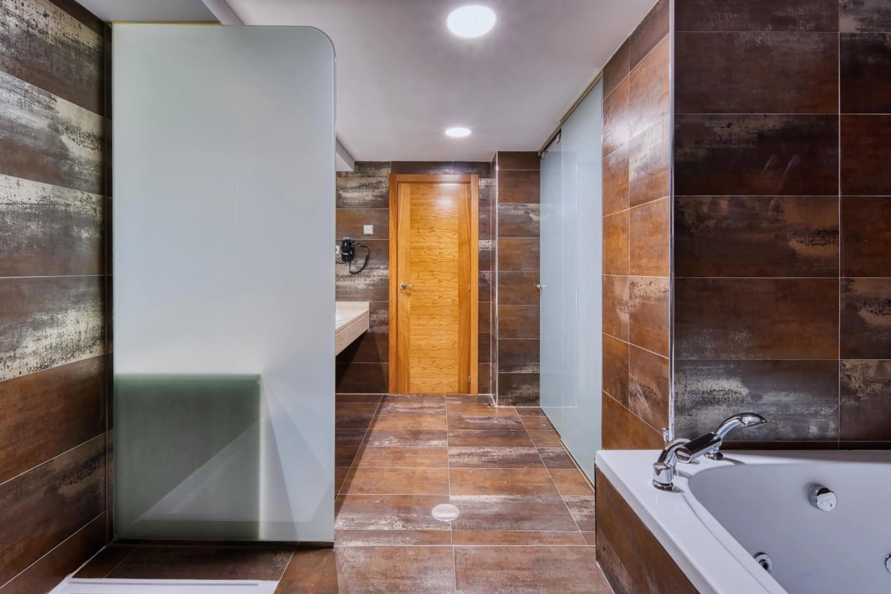 Bathroom in Checkin Madrid Móstoles