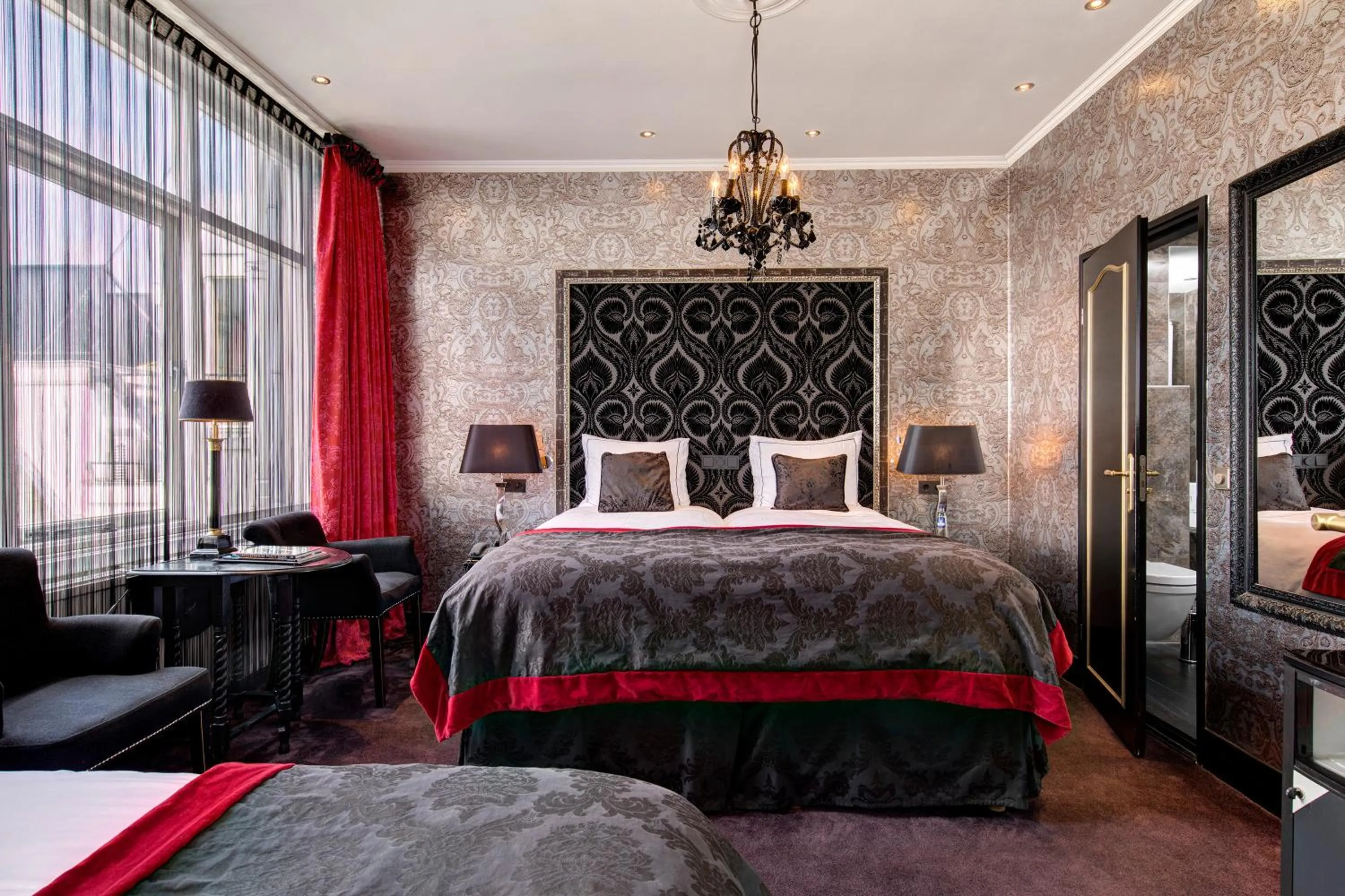 Bed in The Pavilions Amsterdam, The Toren