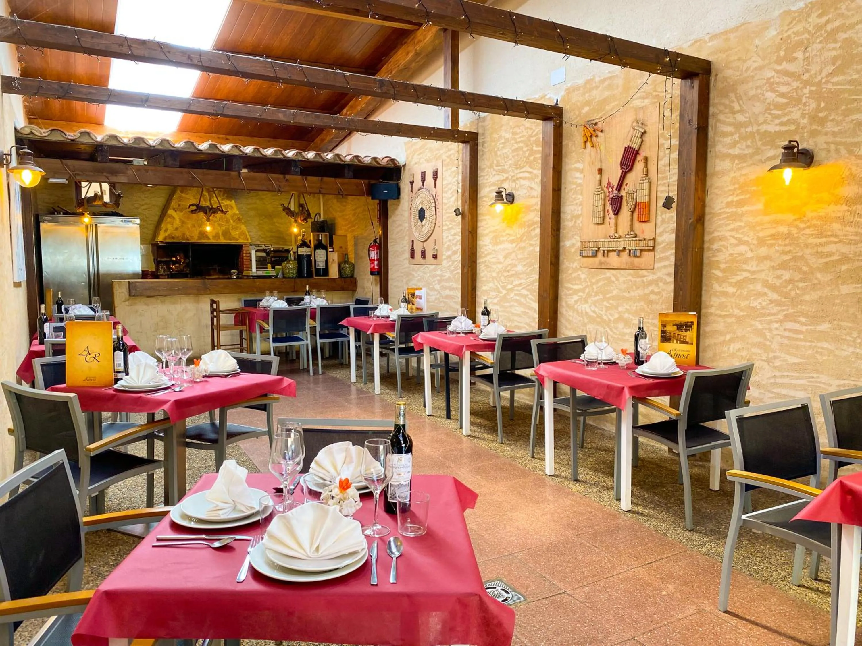 Lounge or bar in Hostal Ainoa