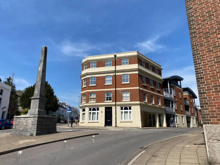 The Penthouse, Winchester