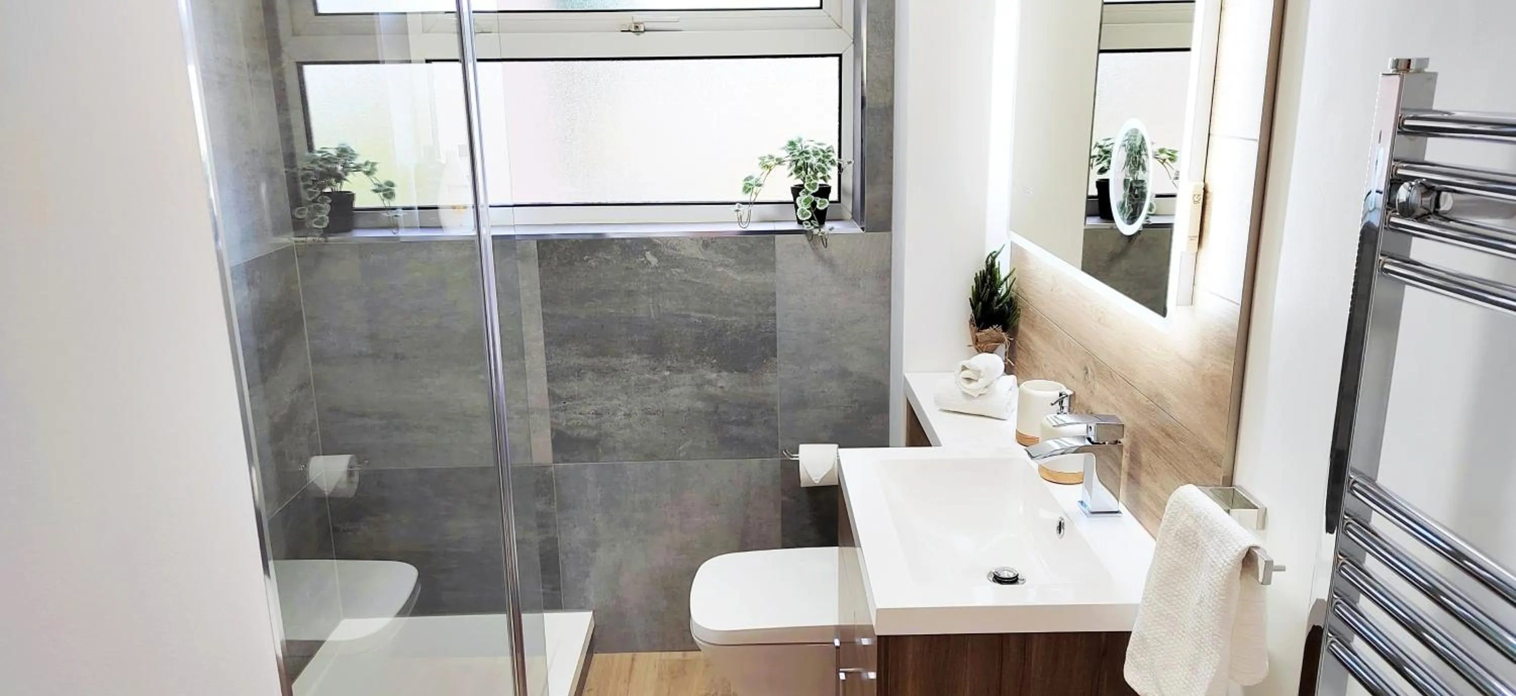 Shower in Modern 2 BR Apartment near Town