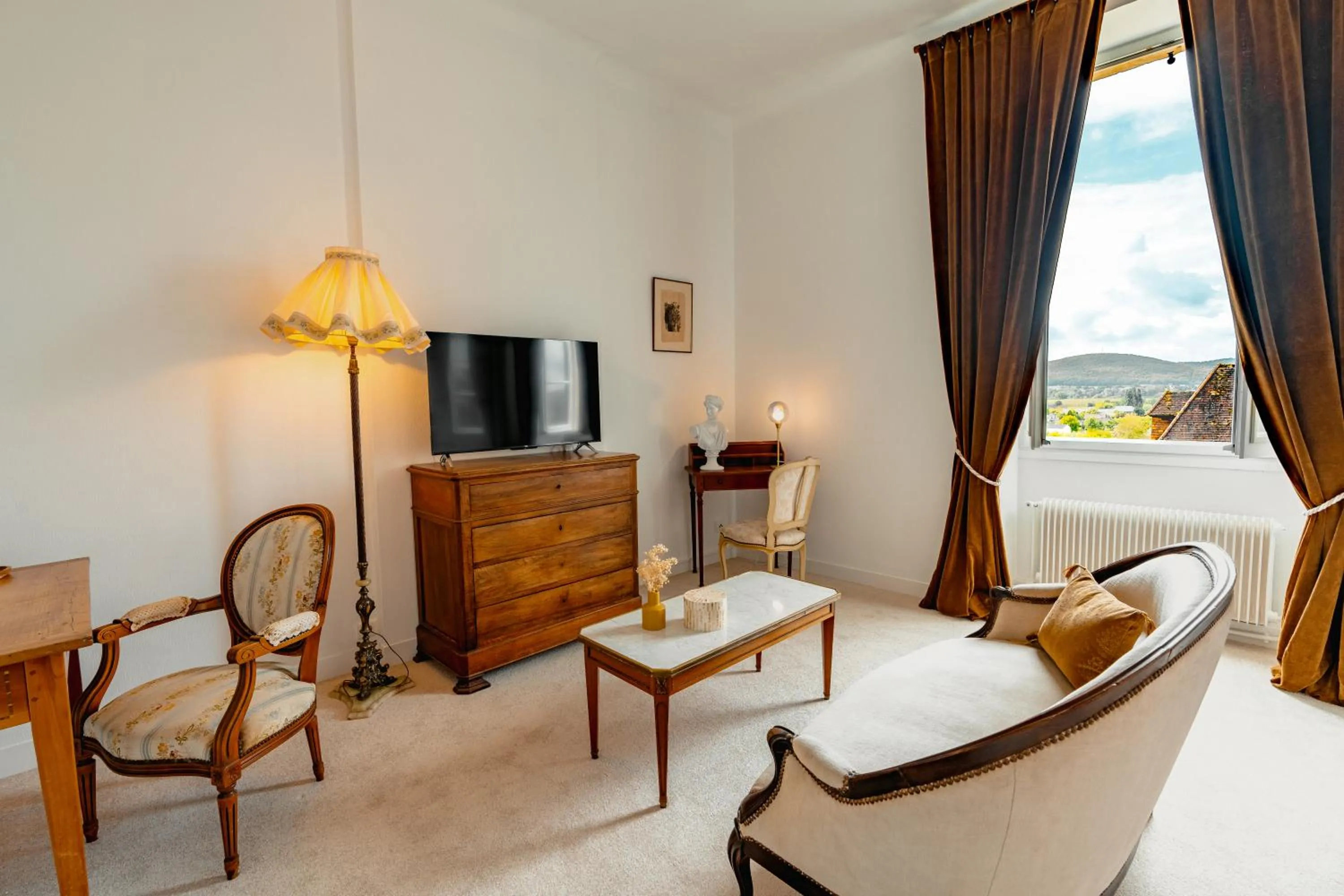 Living room in Hôtel l'Abbaye