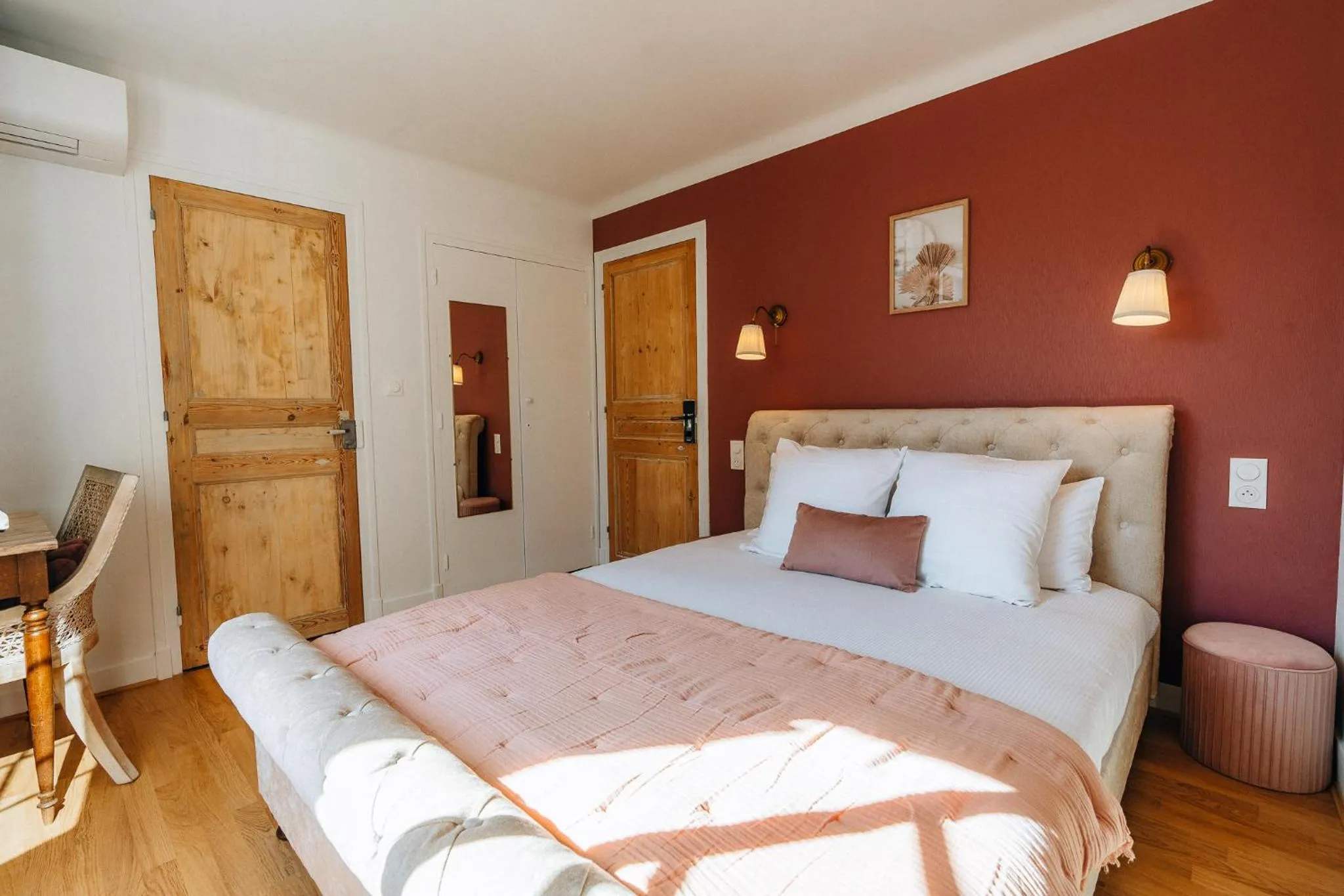 Bed in Hôtel l'Abbaye