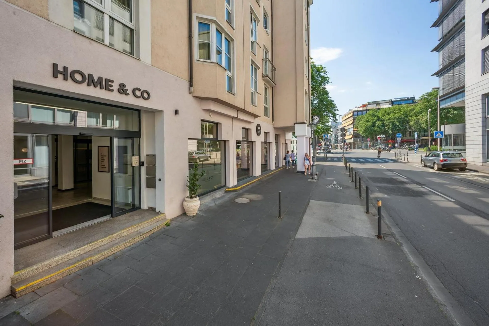 City view in Home and CoLiving Bonn I Aparthotel