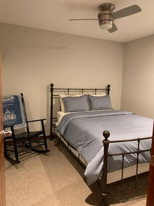 Bedroom, Bed in The Dolphins Ocean Front-Beach 2 BR 2Bth