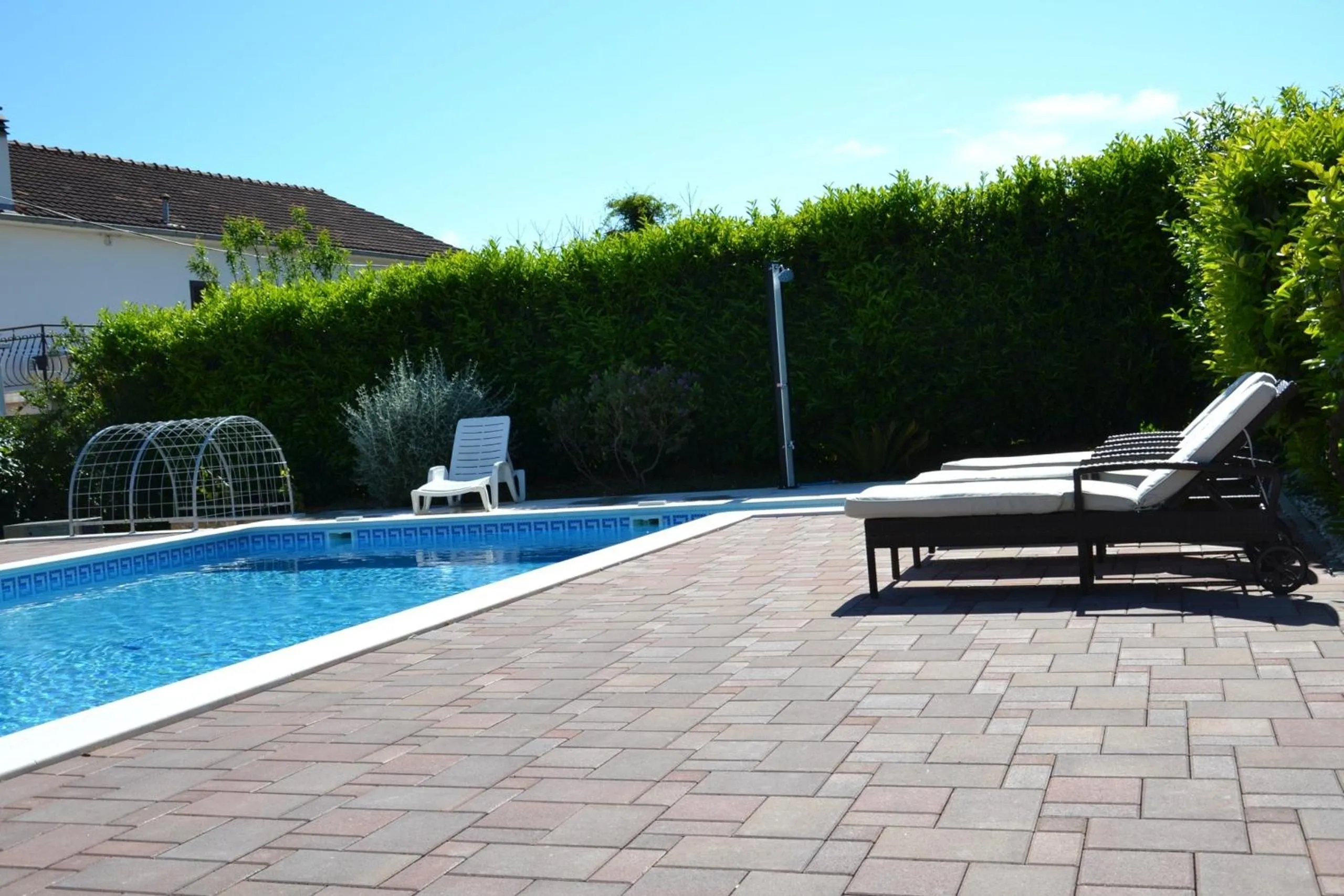 Swimming pool in Apartment Mary