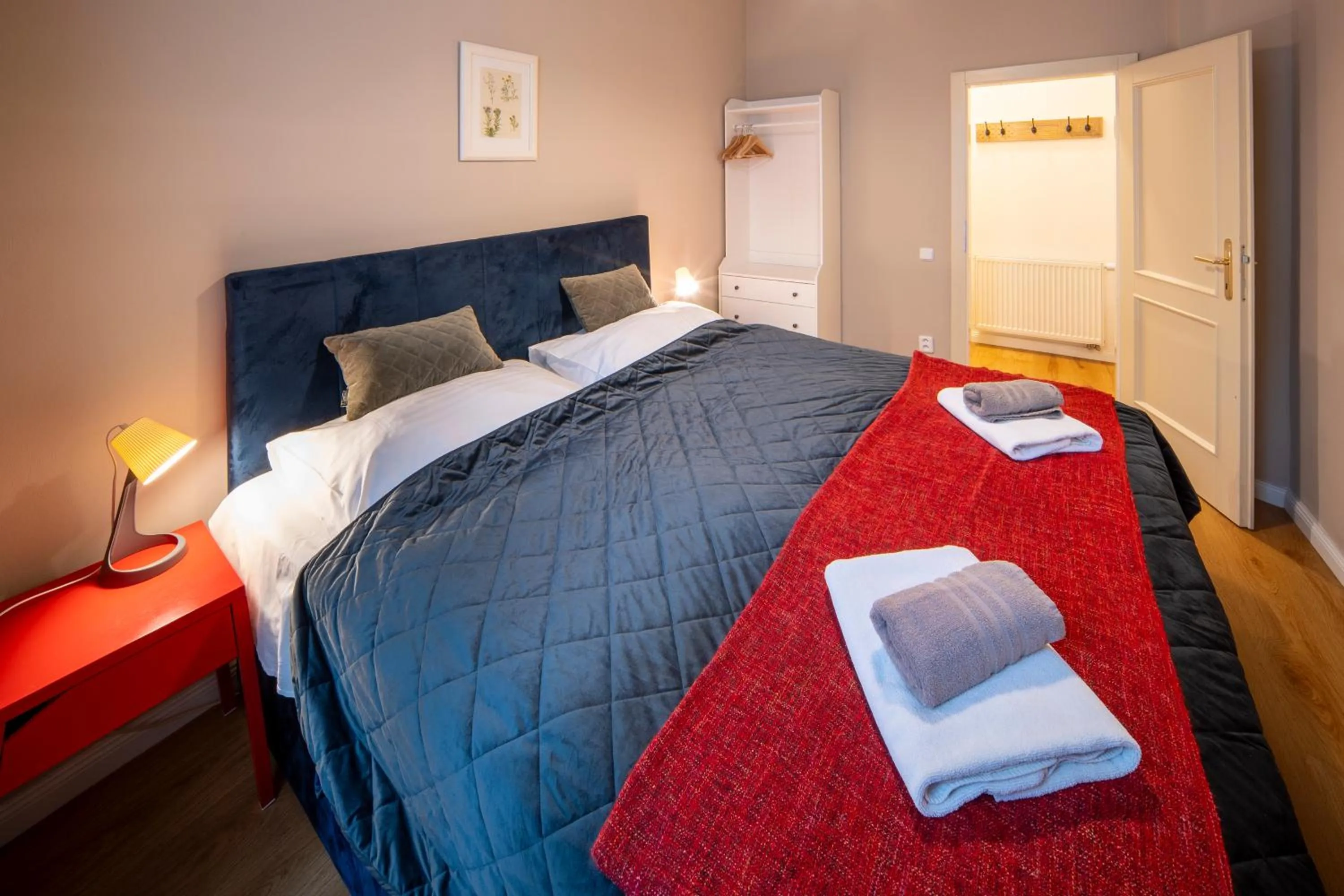 Bedroom, Bed in Apart Hotel Zborovska